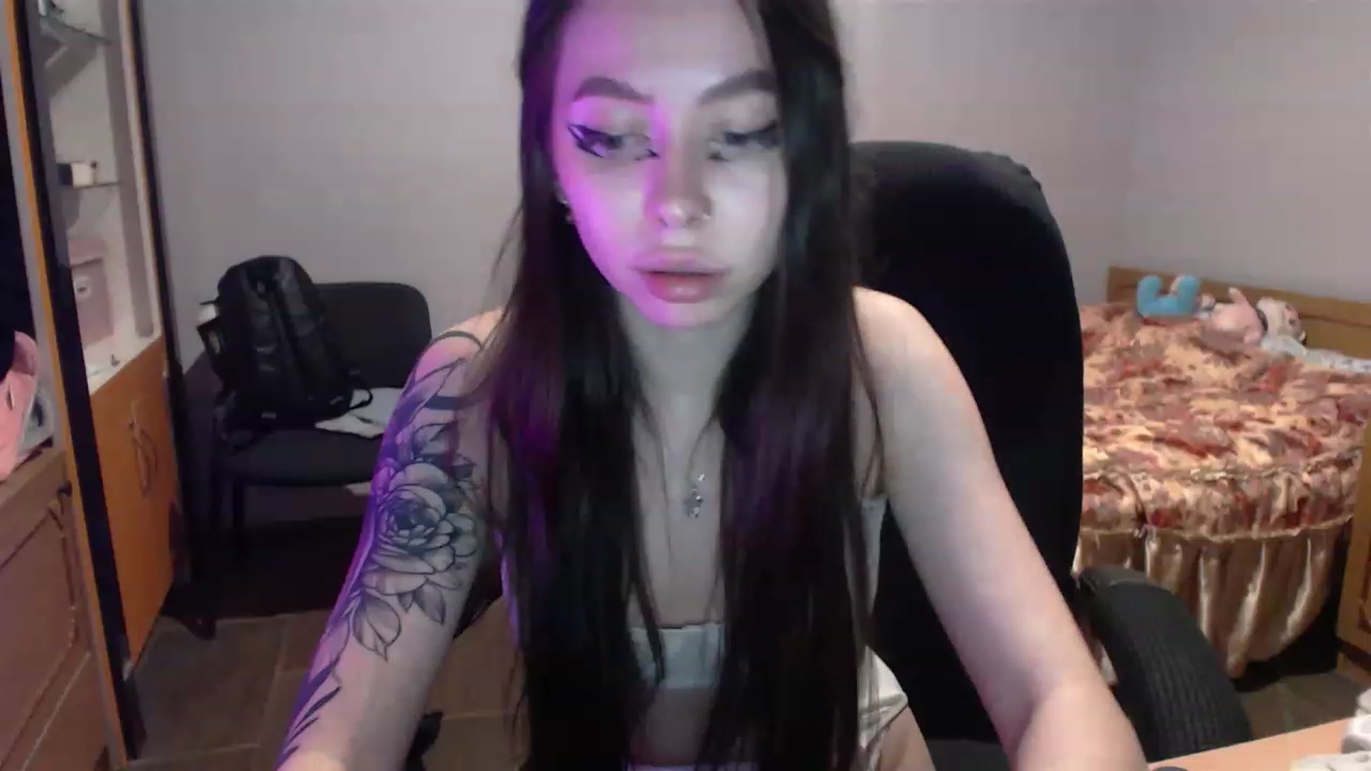 Gallery image thumbnail from DeepGazee's myfreecams stream on, 03/06/2023, 22:59 image 6 of 20