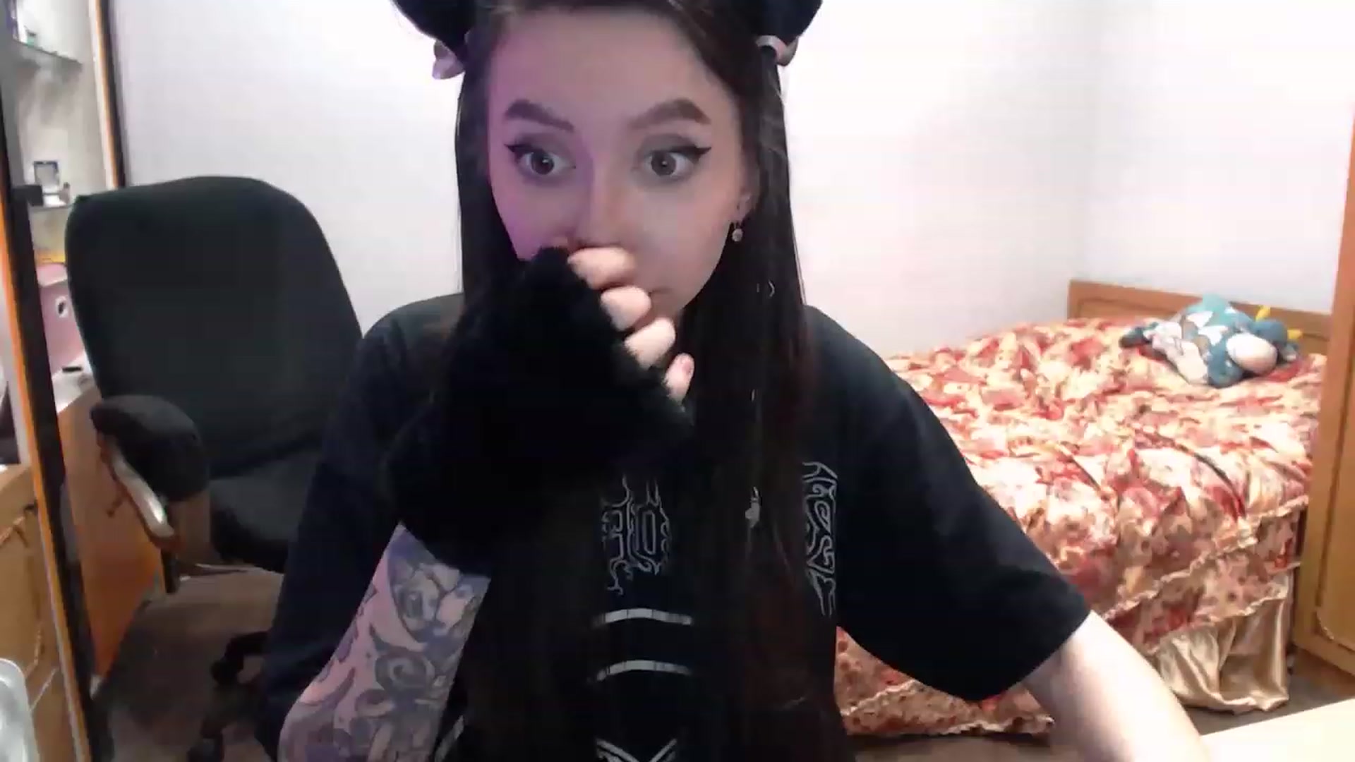 Gallery image thumbnail from DeepGazee's myfreecams stream on, 03/19/2023, 20:24 image 2 of 20