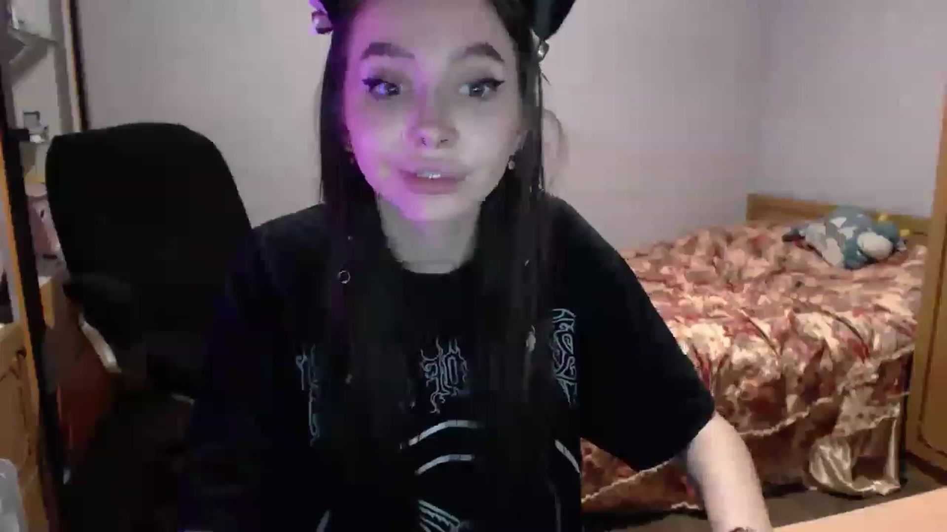 Gallery image thumbnail from DeepGazee's myfreecams stream on, 03/19/2023, 20:24 image 17 of 20
