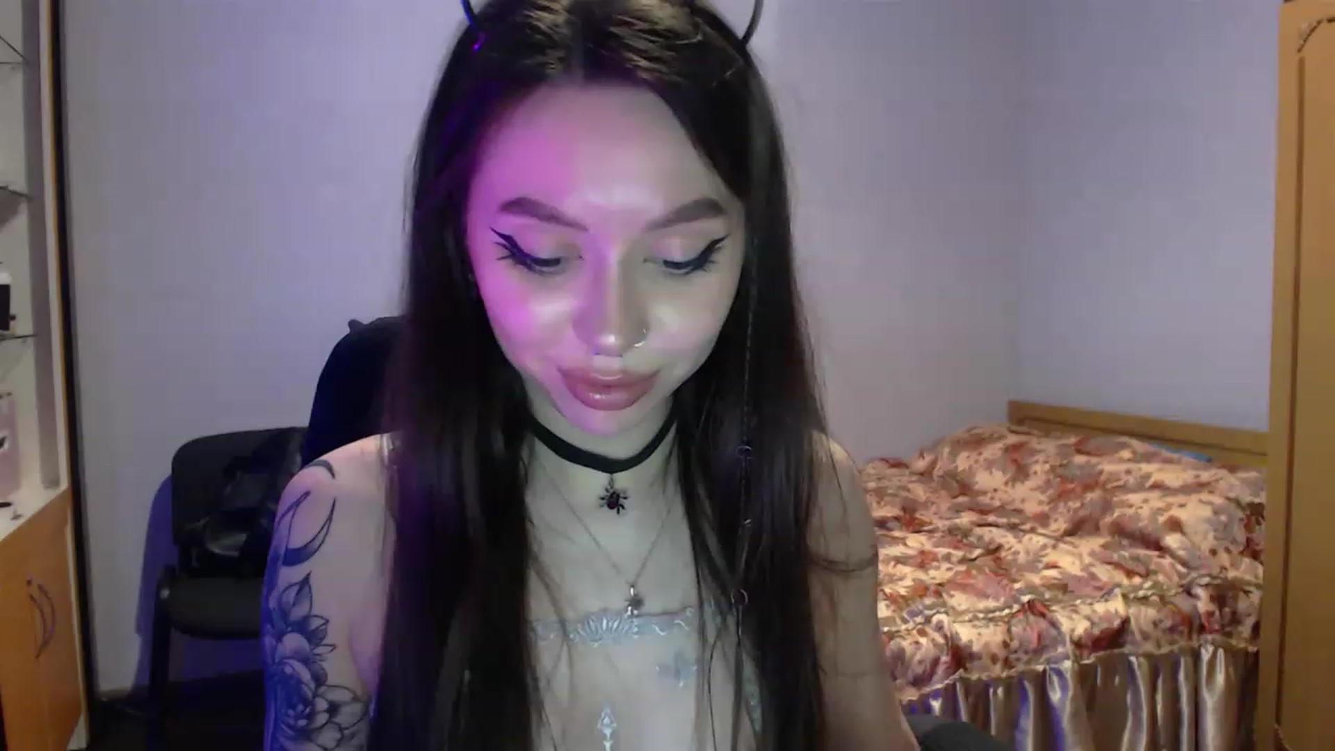 Gallery image thumbnail from DeepGazee's myfreecams stream on, 03/30/2023, 20:24 image 2 of 20