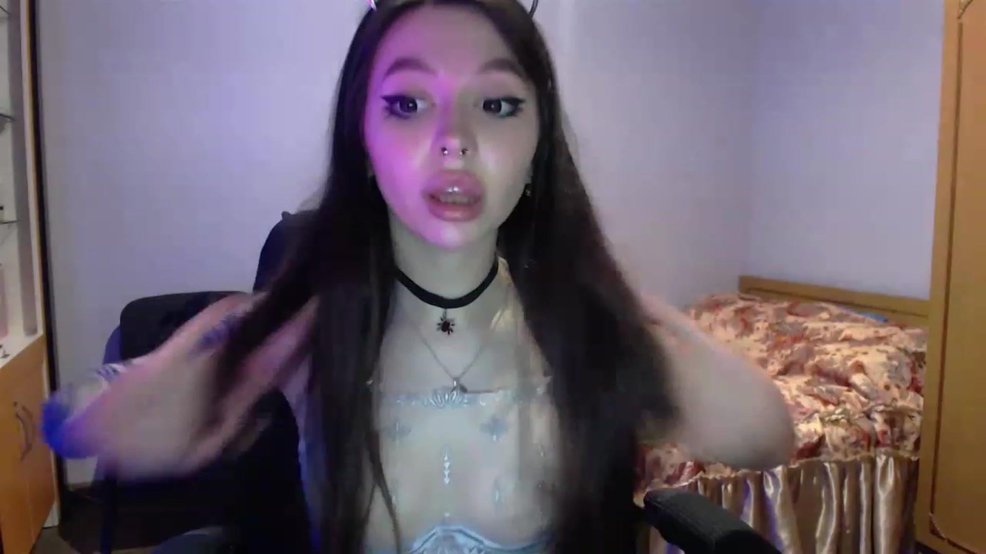 Gallery image thumbnail from DeepGazee's myfreecams stream on, 03/30/2023, 20:24 image 4 of 20