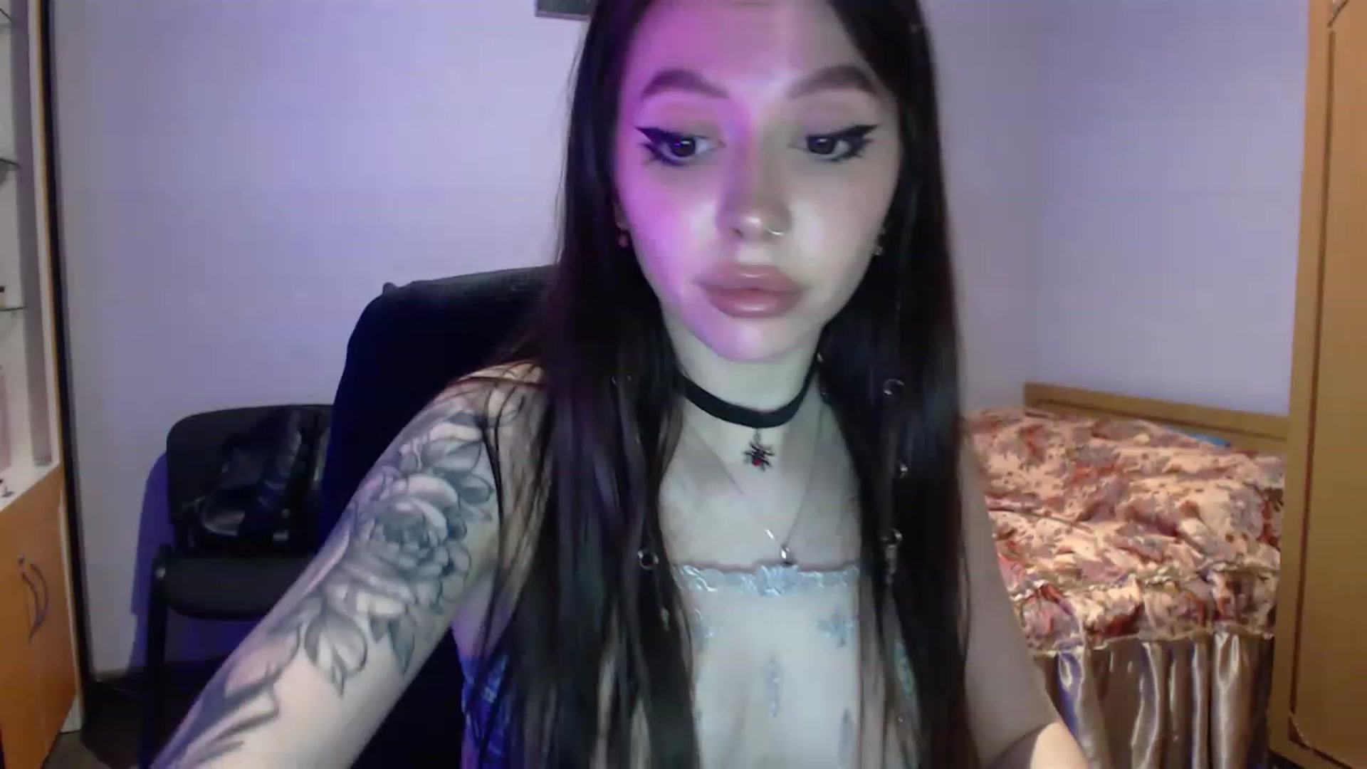 Gallery image thumbnail from DeepGazee's myfreecams stream on, 03/30/2023, 20:24 image 7 of 20