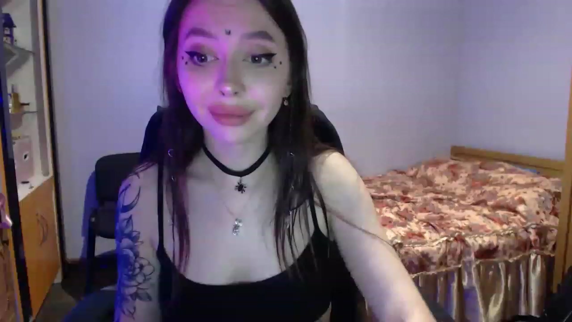 Gallery image thumbnail from DeepGazee's myfreecams stream on, 03/31/2023, 22:03 image 12 of 20