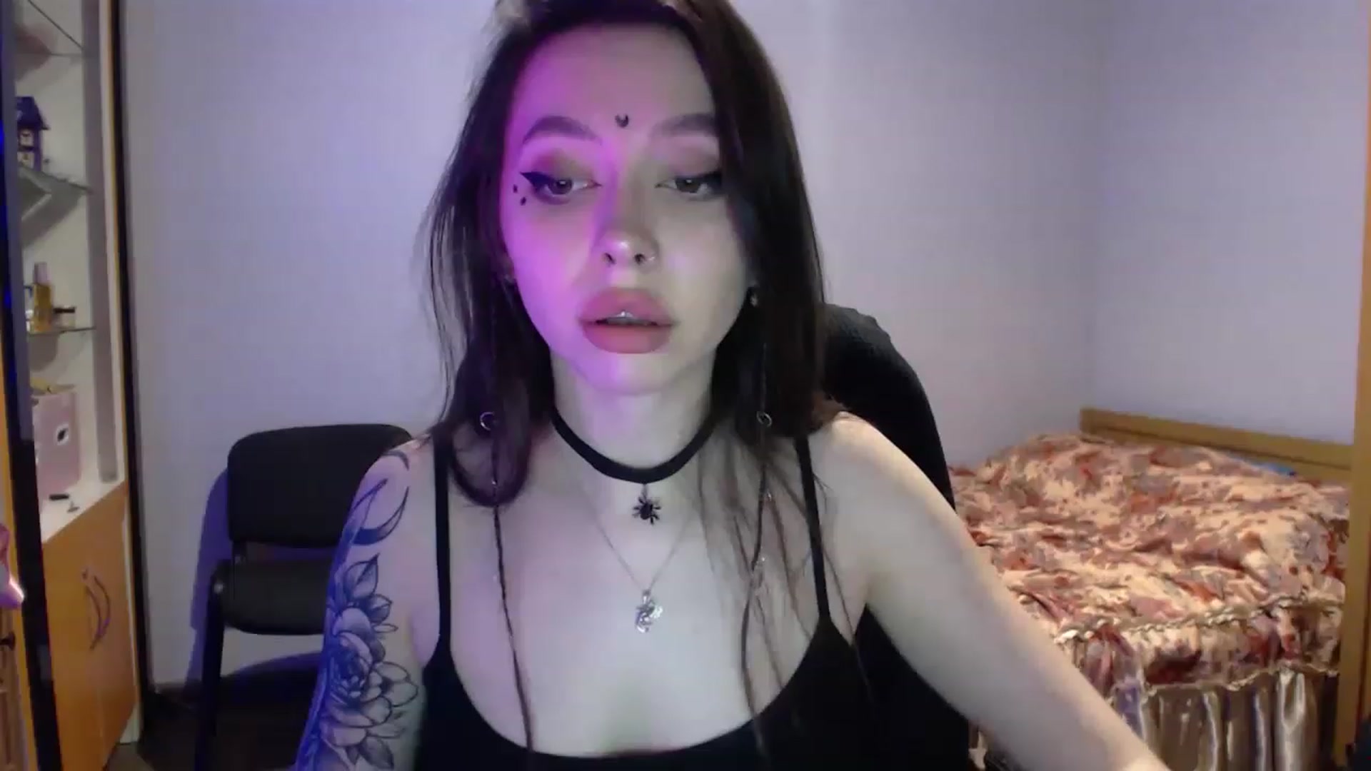 Gallery image thumbnail from DeepGazee's myfreecams stream on, 03/31/2023, 22:03 image 14 of 20