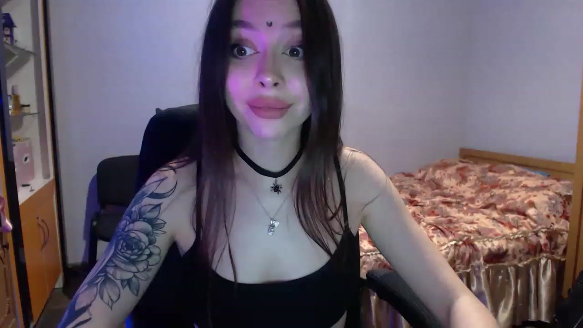 Gallery image thumbnail from DeepGazee's myfreecams stream on, 03/31/2023, 22:03 image 11 of 20