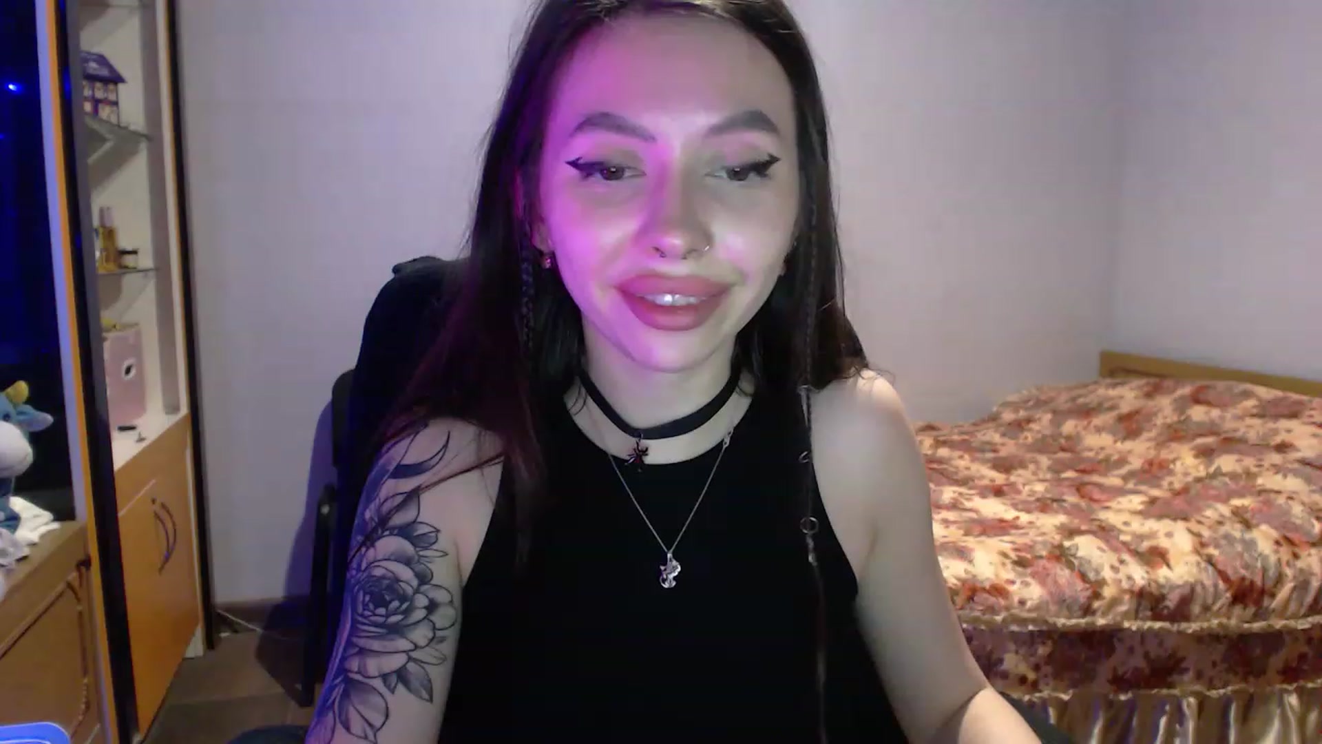 Gallery image thumbnail from DeepGazee's myfreecams stream on, 04/03/2023, 01:07 image 15 of 20