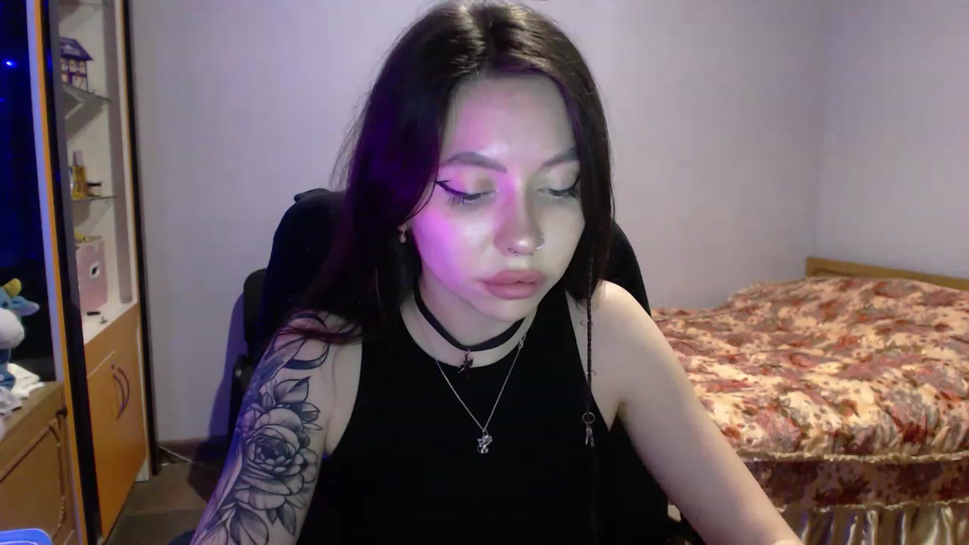 Gallery image thumbnail from DeepGazee's myfreecams stream on, 04/03/2023, 01:07 image 18 of 20