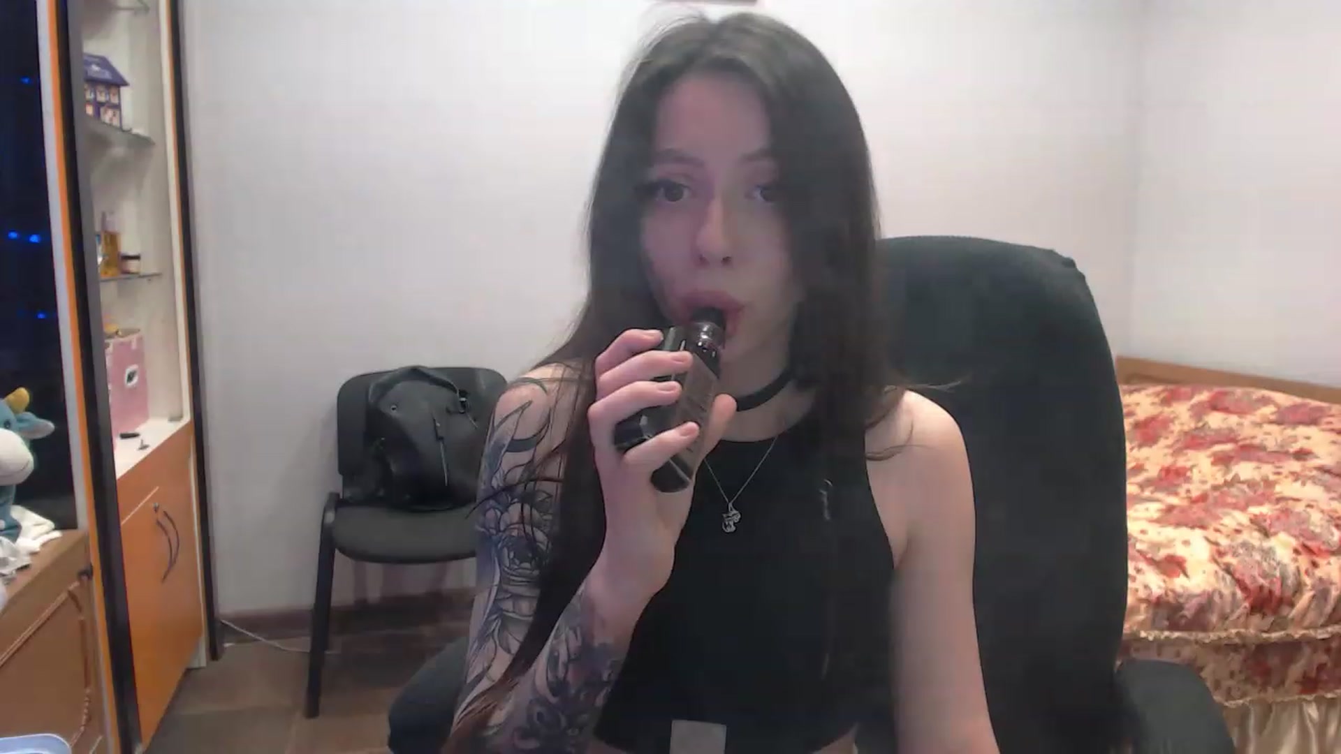 Gallery image thumbnail from DeepGazee's myfreecams stream on, 04/03/2023, 01:07 image 10 of 20
