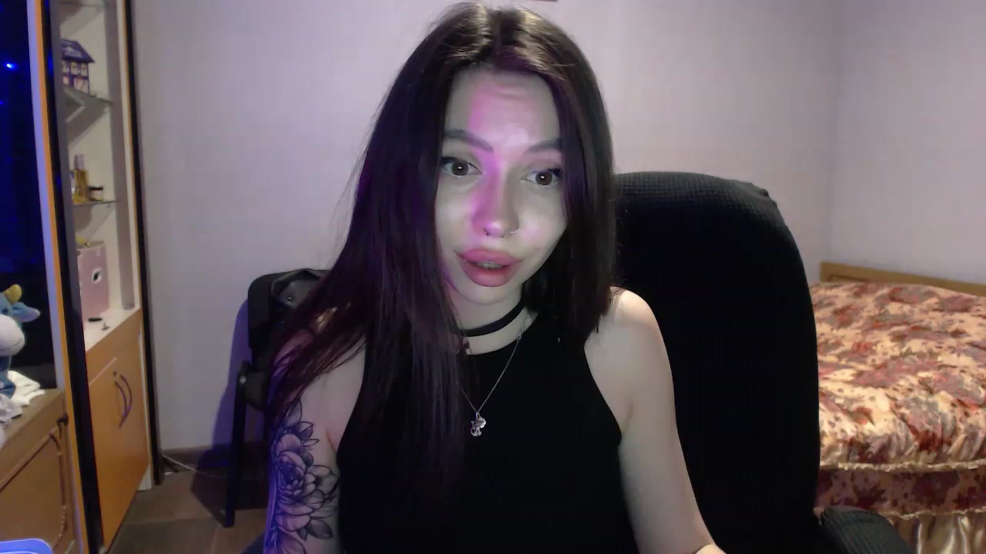 Gallery image thumbnail from DeepGazee's myfreecams stream on, 04/03/2023, 01:07 image 9 of 20