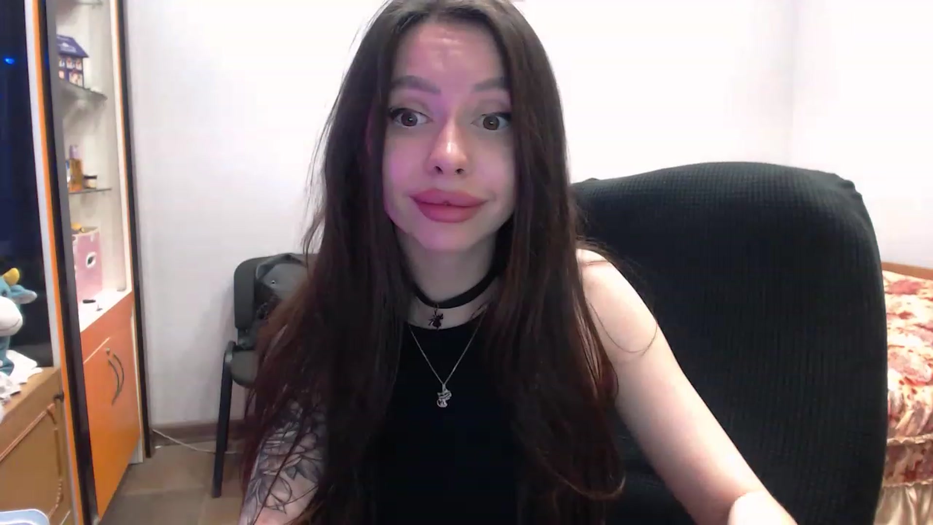 Gallery image thumbnail from DeepGazee's myfreecams stream on, 04/03/2023, 01:07 image 12 of 20