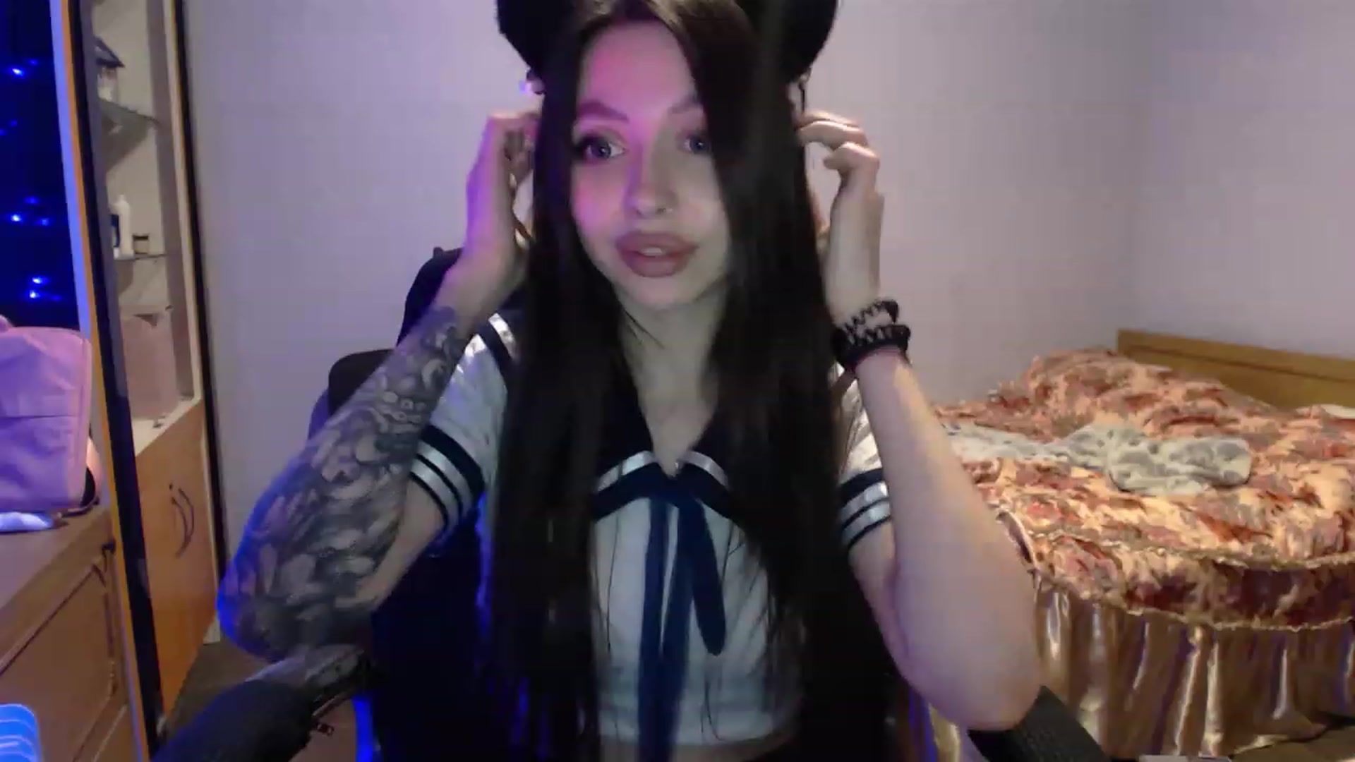 Gallery image thumbnail from DeepGazee's myfreecams stream on, 05/21/2023, 22:24 image 20 of 20