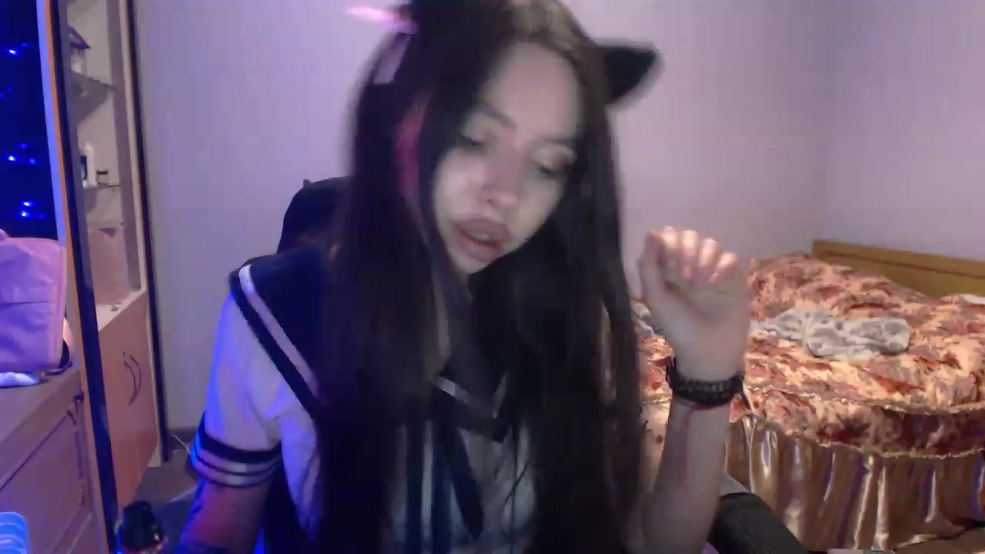 Gallery image thumbnail from DeepGazee's myfreecams stream on, 05/21/2023, 22:24 image 19 of 20