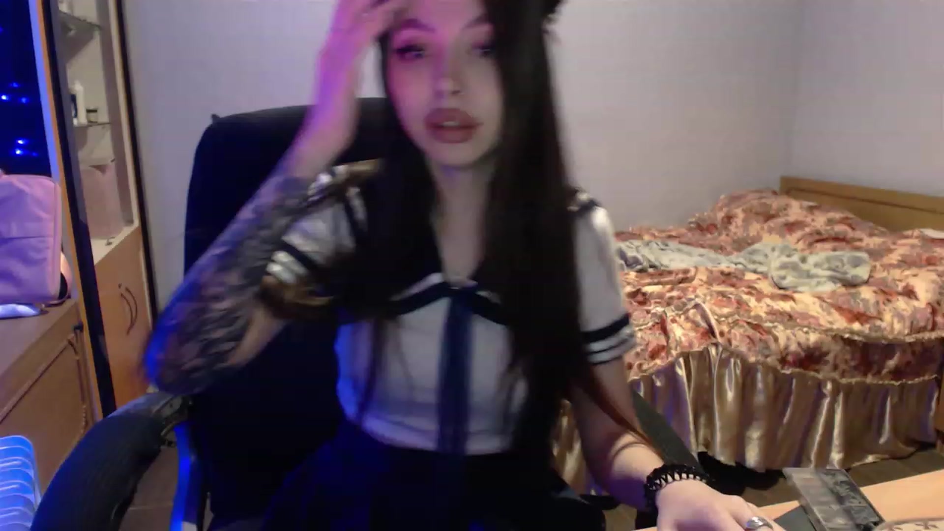 Gallery image thumbnail from DeepGazee's myfreecams stream on, 05/21/2023, 22:24 image 8 of 20
