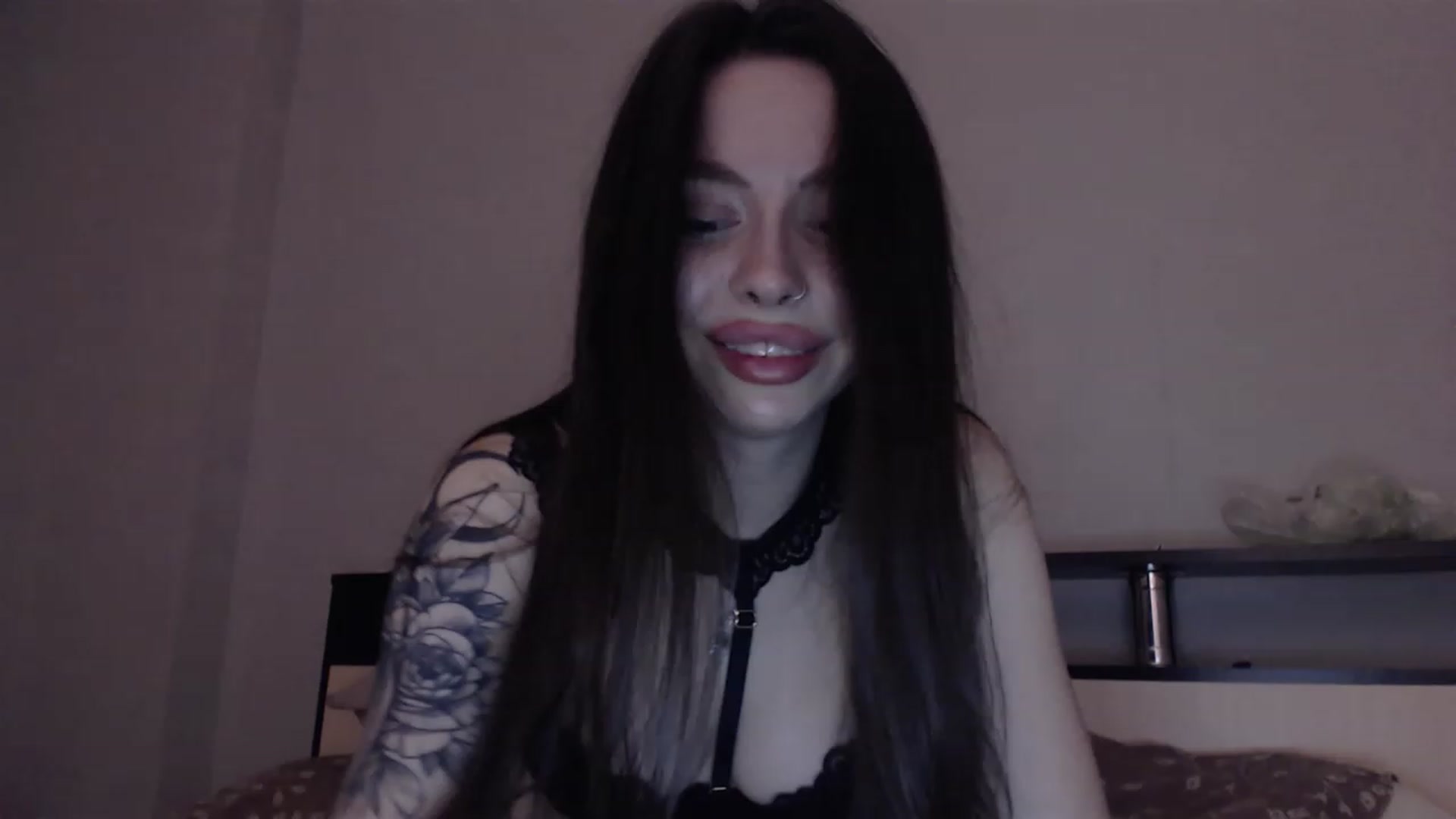 Gallery image thumbnail from DeepGazee's myfreecams stream on, 05/24/2023, 20:22 image 15 of 20