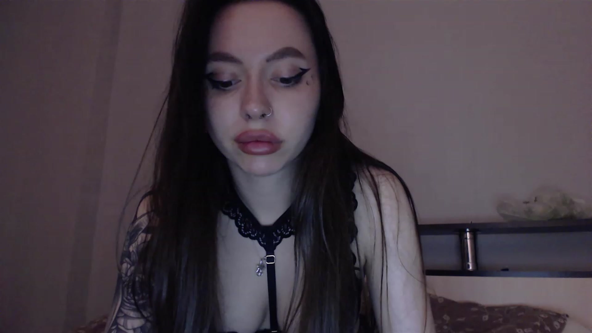 Gallery image thumbnail from DeepGazee's myfreecams stream on, 05/24/2023, 20:22 image 18 of 20