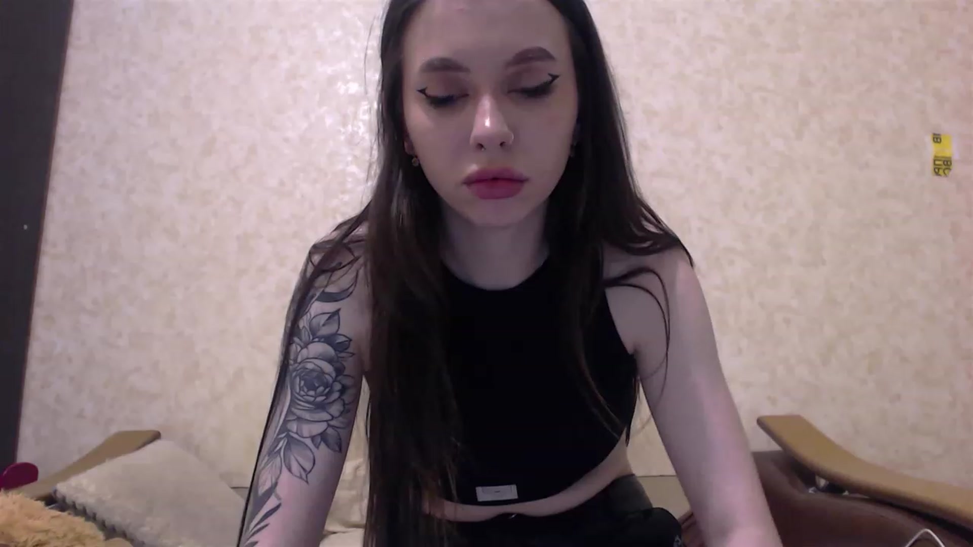 Gallery image thumbnail from DeepGazee's myfreecams stream on, 05/31/2023, 19:32 image 7 of 20