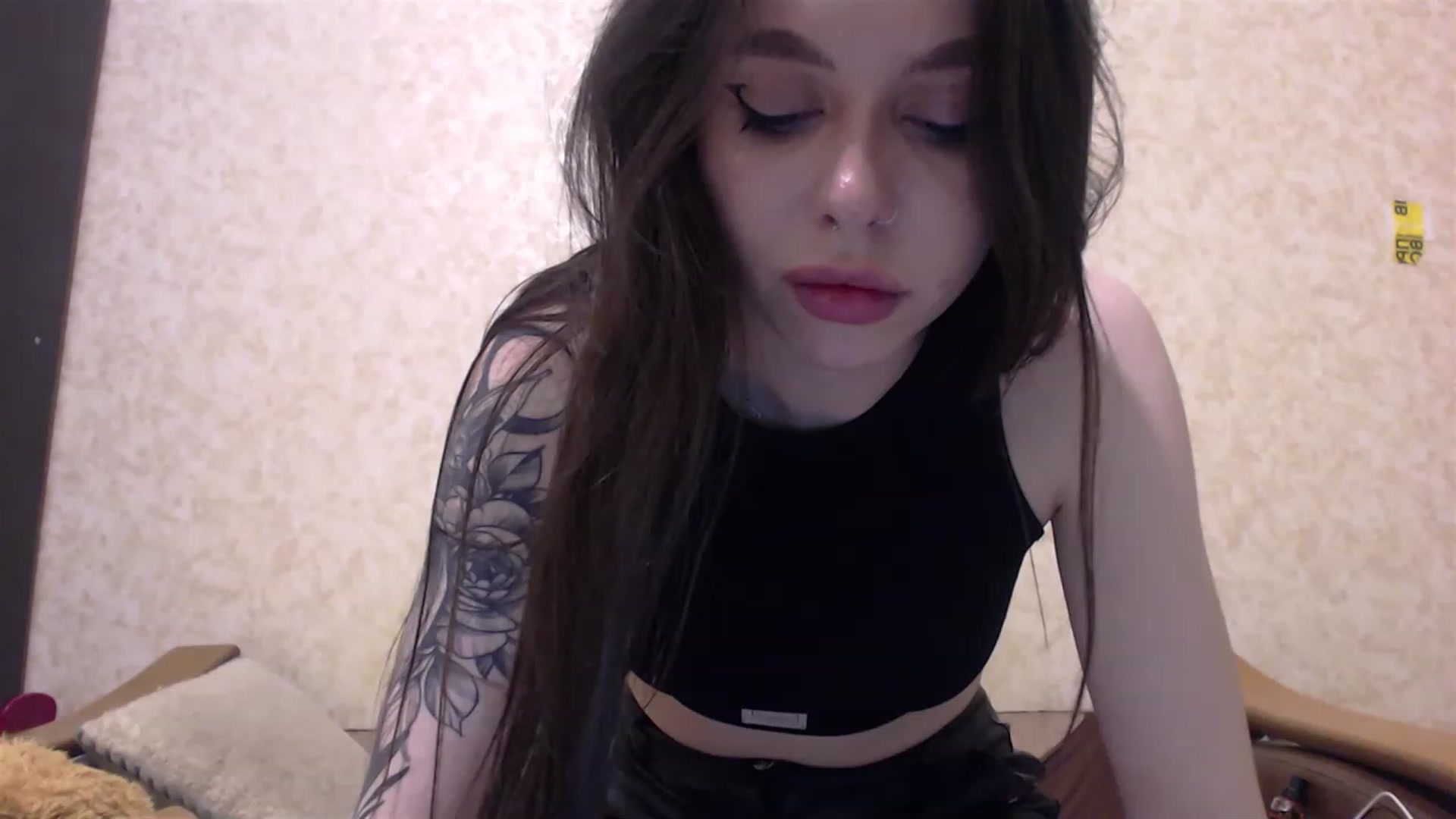 Gallery image thumbnail from DeepGazee's myfreecams stream on, 05/31/2023, 19:32 image 3 of 20