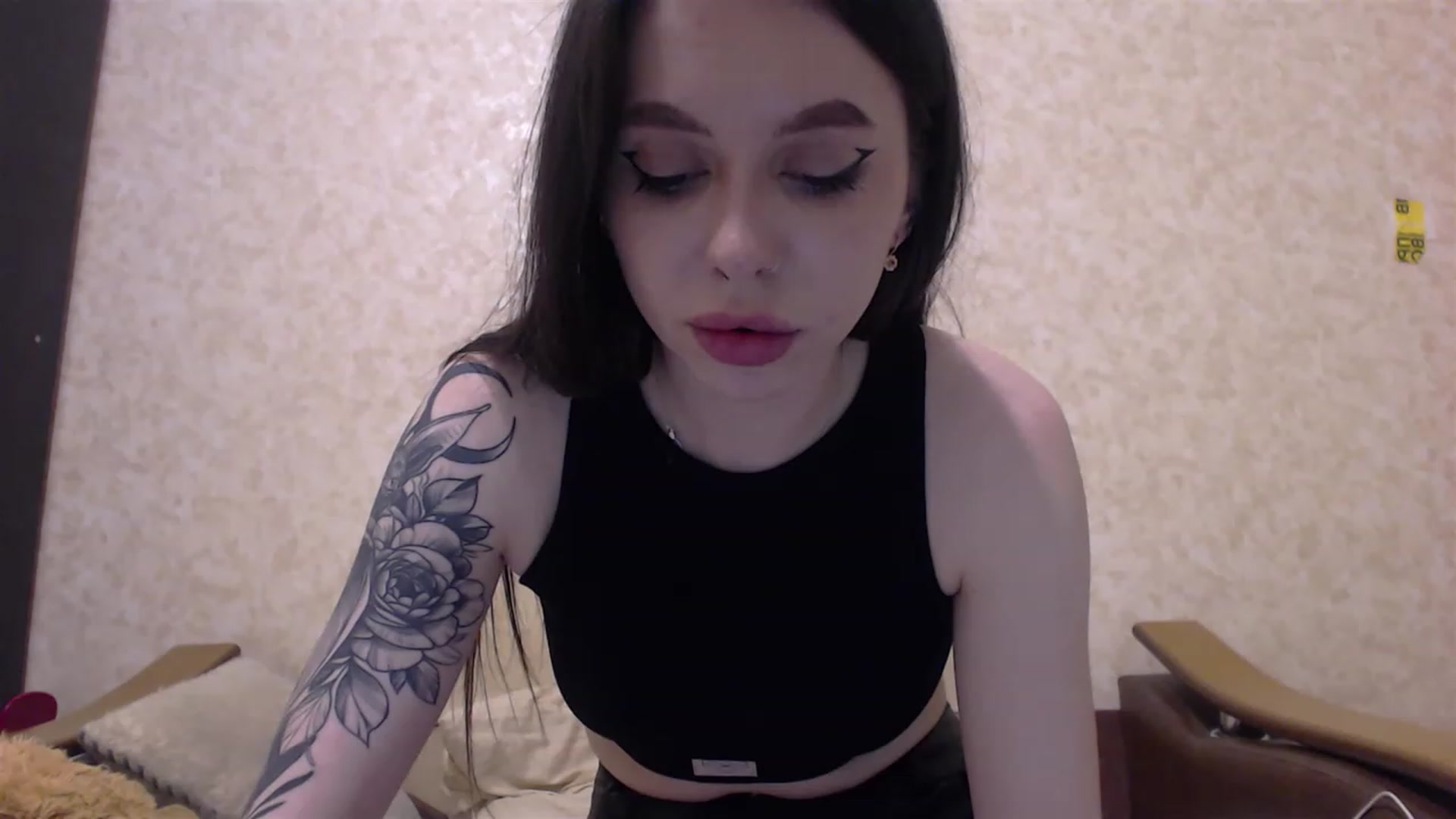Gallery image thumbnail from DeepGazee's myfreecams stream on, 05/31/2023, 19:32 image 10 of 20