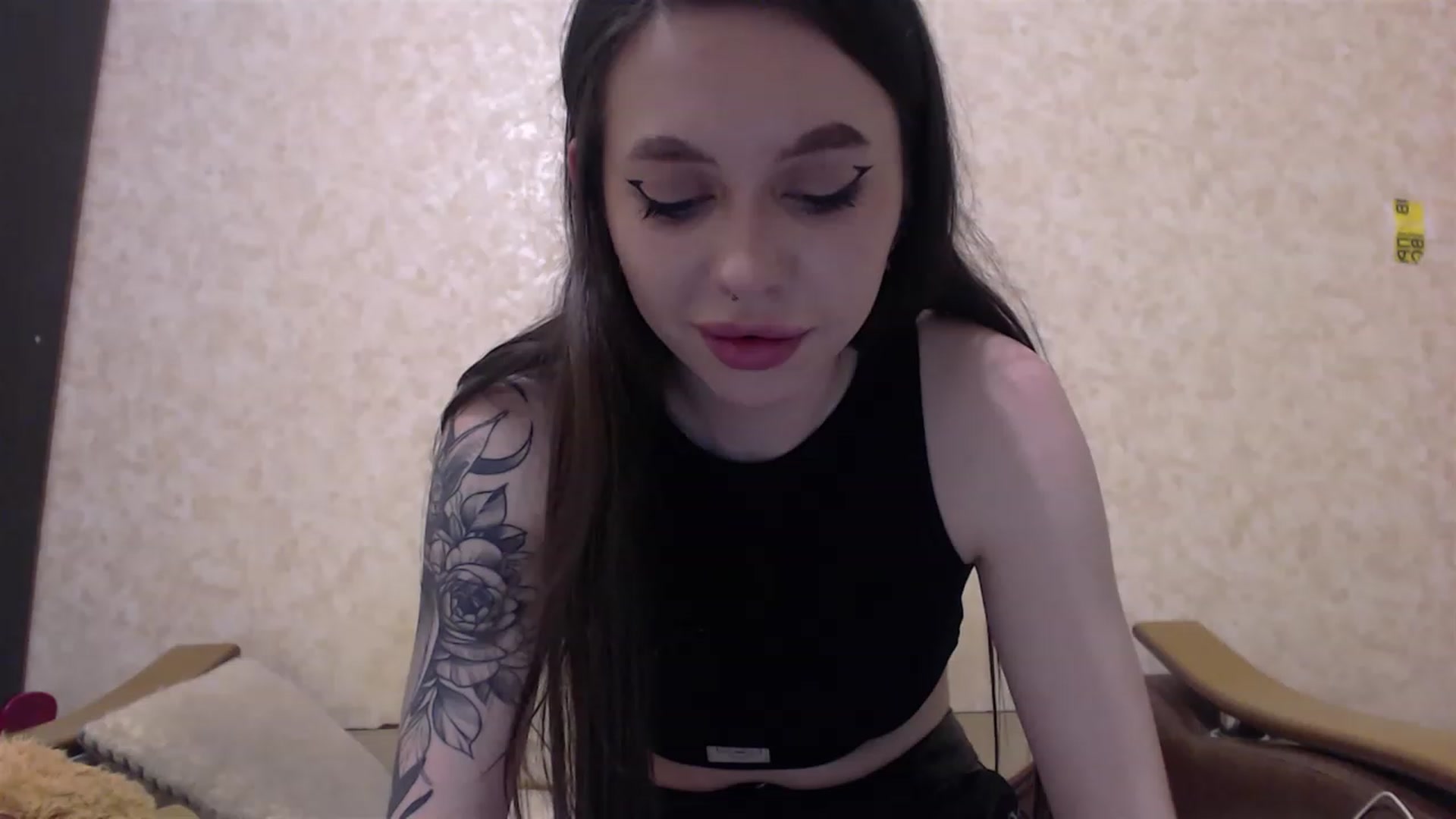 Gallery image thumbnail from DeepGazee's myfreecams stream on, 05/31/2023, 19:32 image 12 of 20