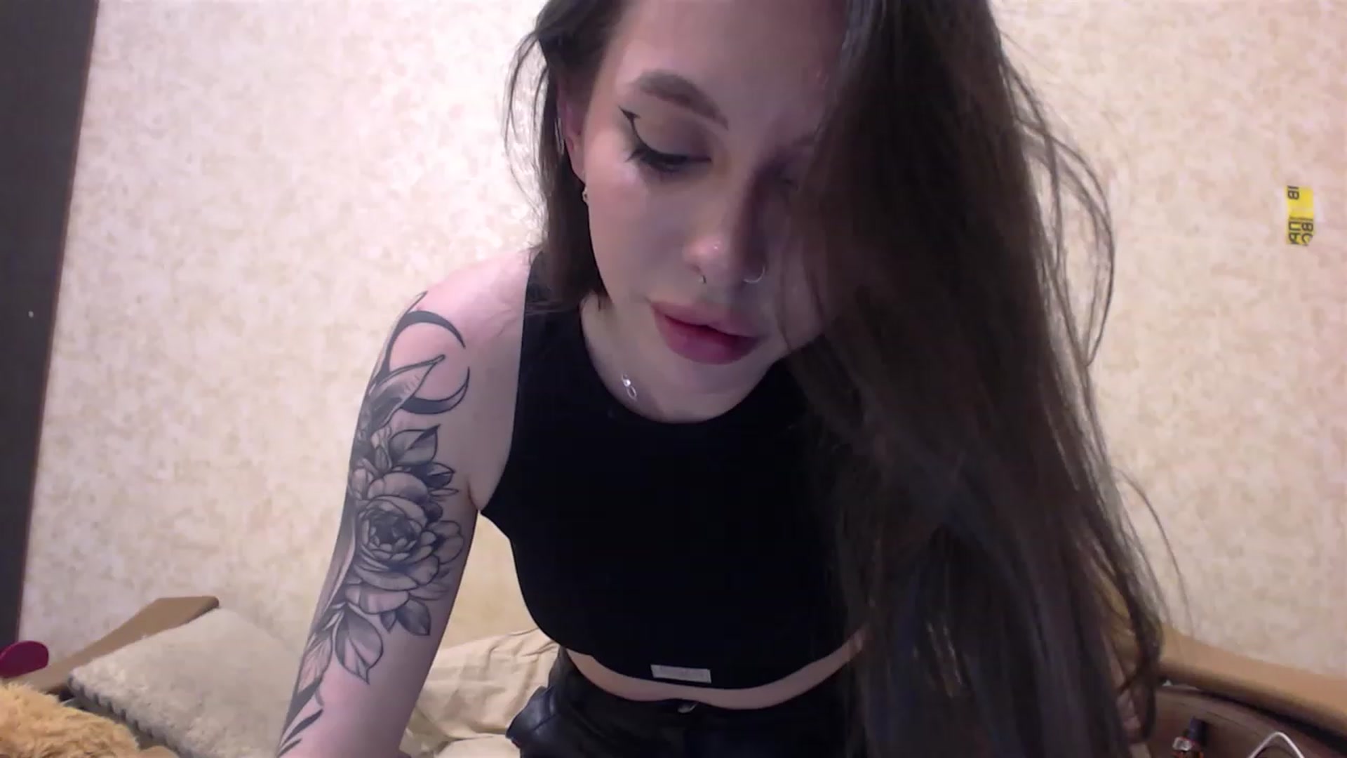 Gallery image thumbnail from DeepGazee's myfreecams stream on, 05/31/2023, 19:32 image 1 of 20