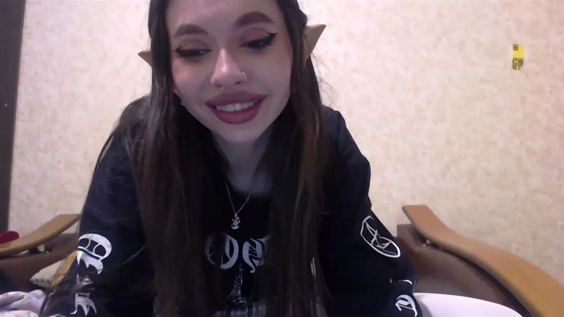 Gallery image thumbnail from DeepGazee's myfreecams stream on, 06/05/2023, 22:08 image 15 of 20