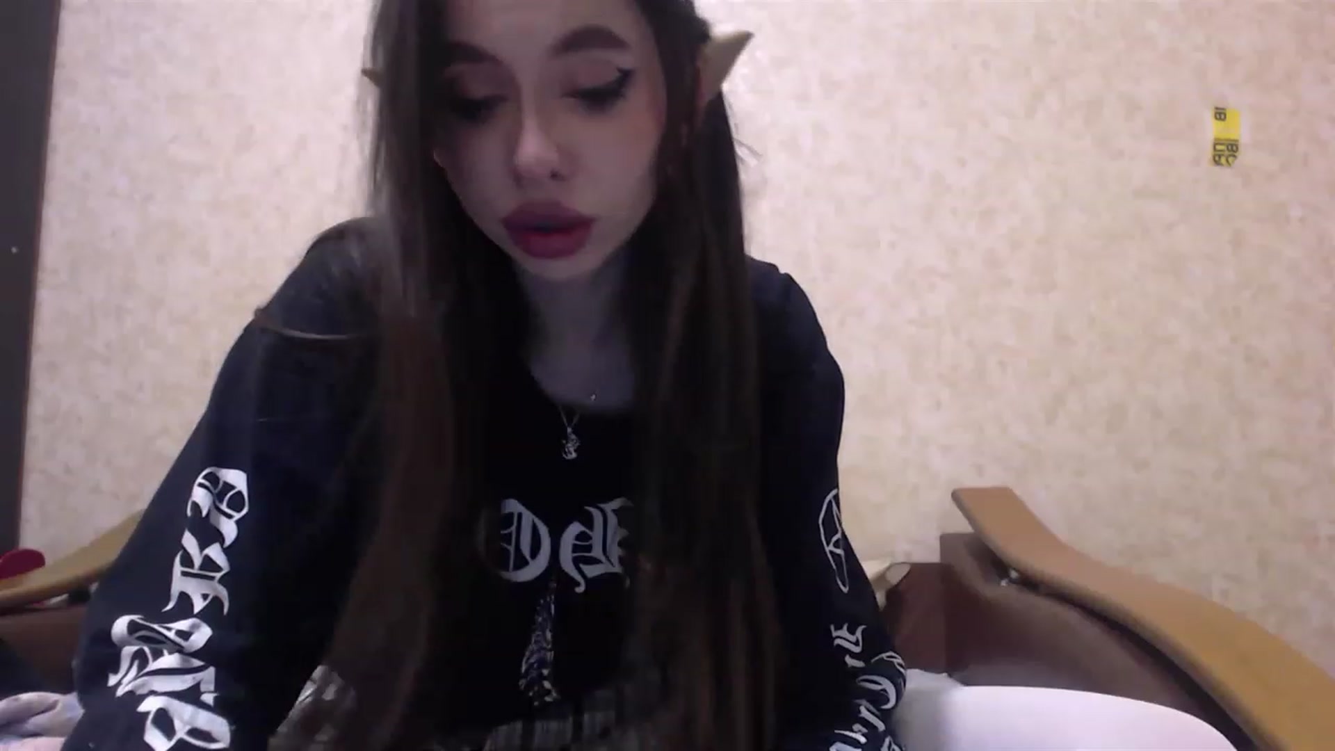 Gallery image thumbnail from DeepGazee's myfreecams stream on, 06/05/2023, 22:08 image 17 of 20