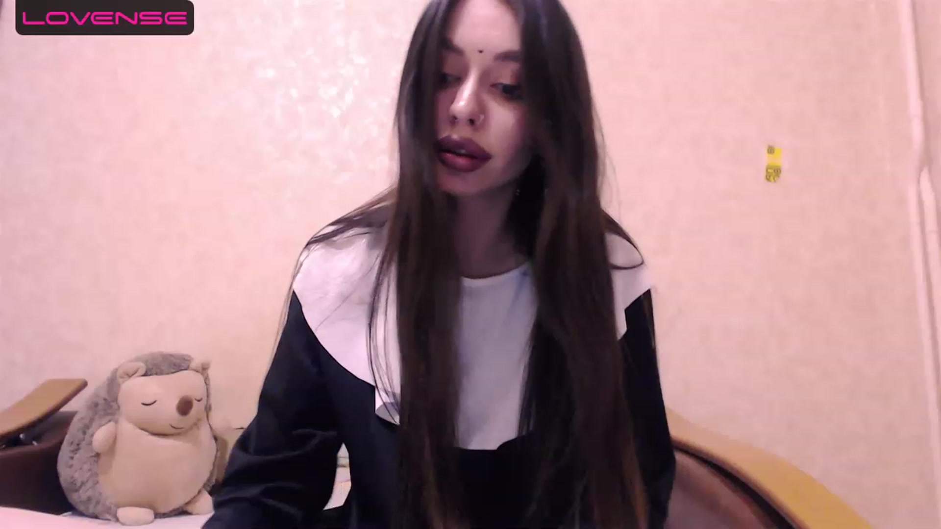 Gallery image thumbnail from DeepGazee's myfreecams stream on, 06/13/2023, 21:17 image 19 of 20