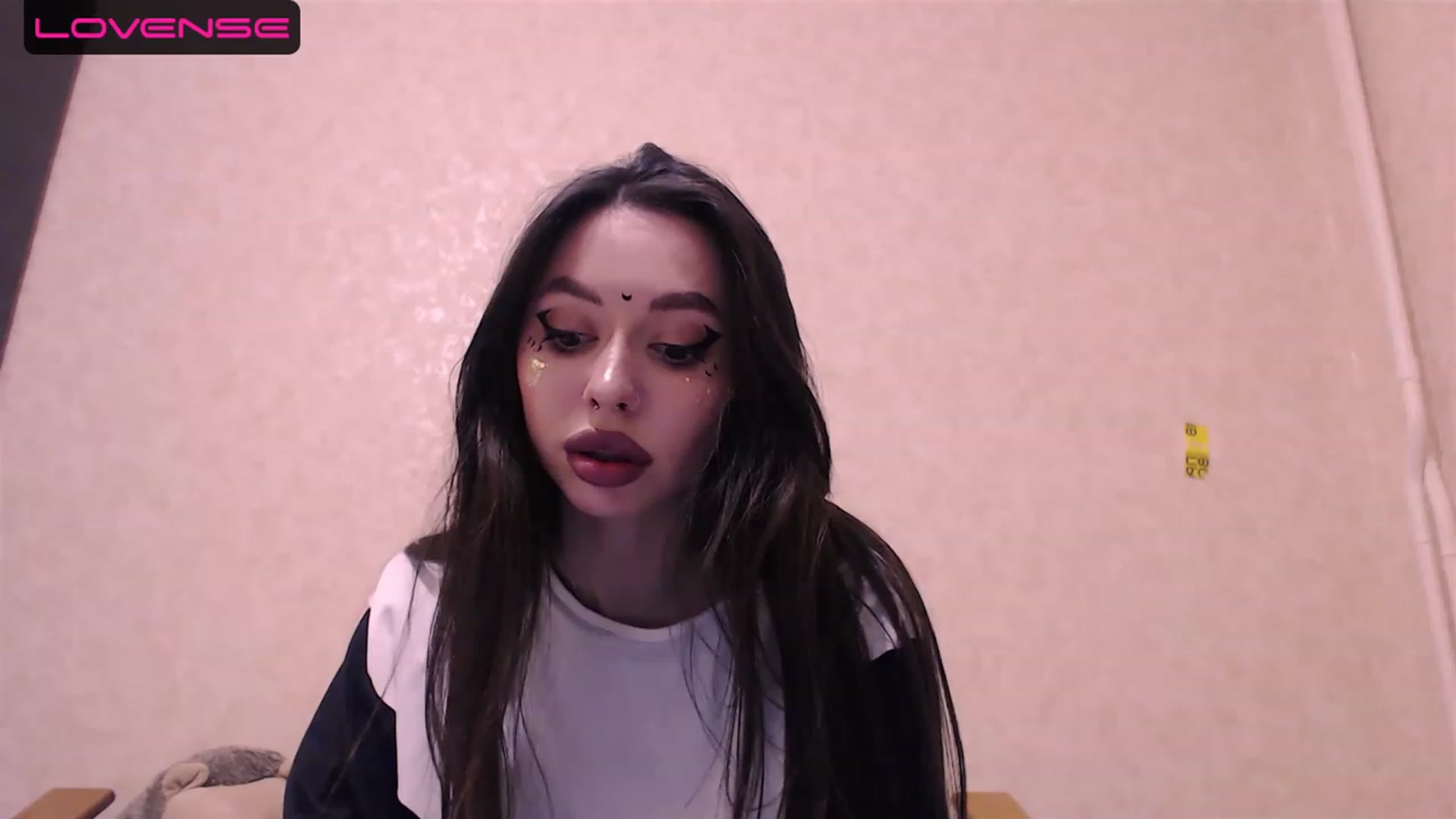 Gallery image thumbnail from DeepGazee's myfreecams stream on, 06/13/2023, 21:17 image 14 of 20
