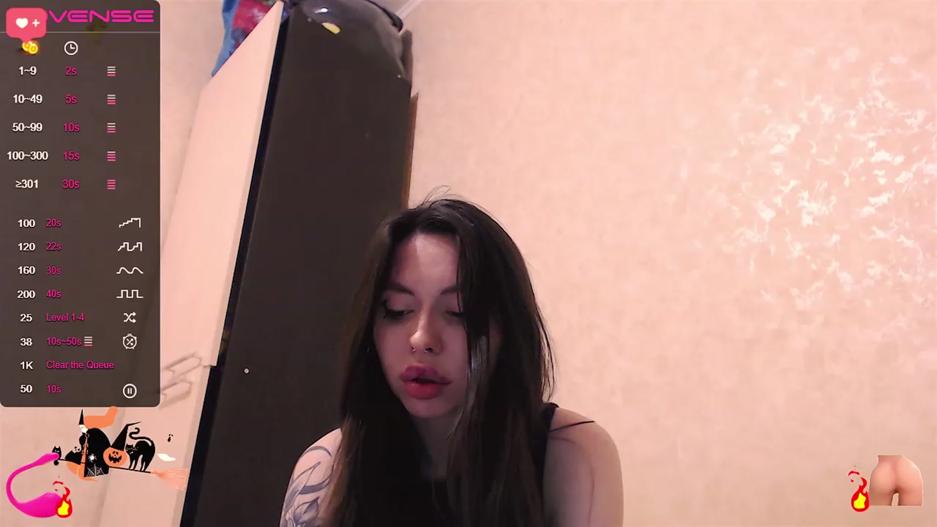 Gallery image thumbnail from DeepGazee's myfreecams stream on, 06/18/2023, 21:10 image 15 of 20