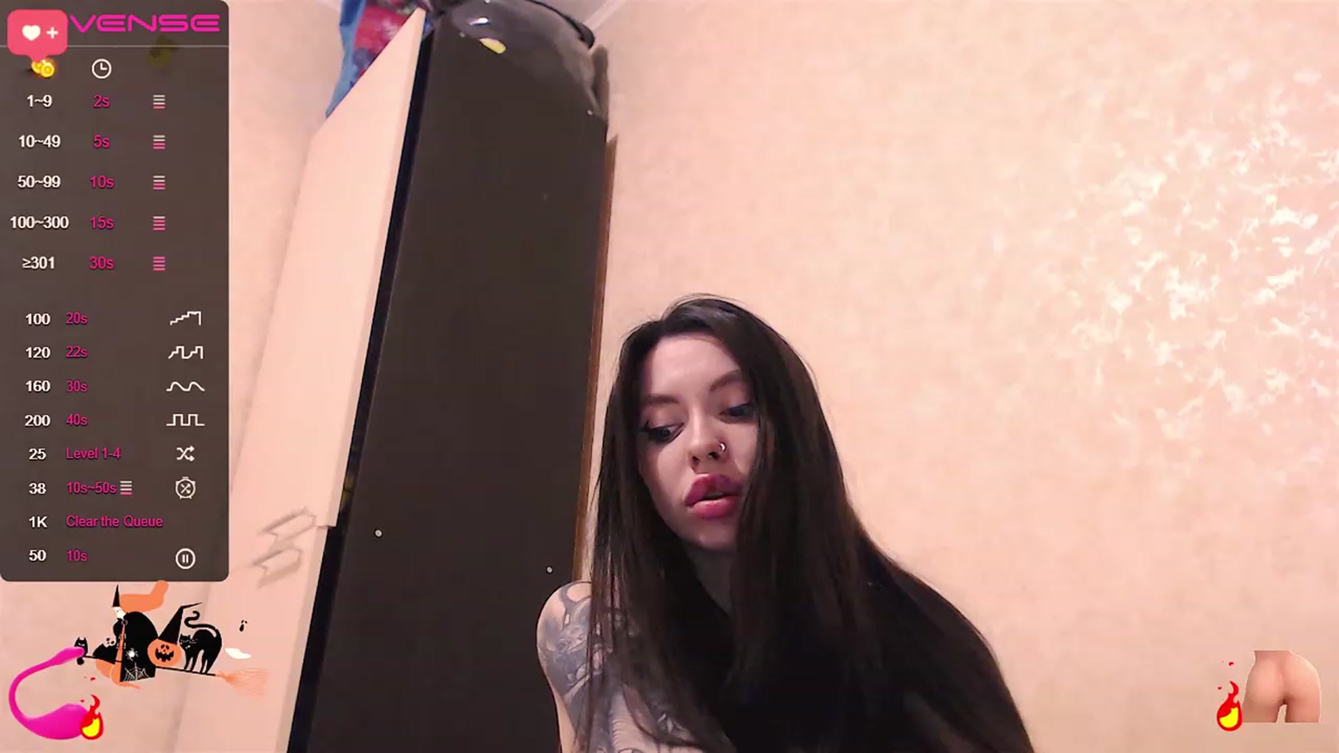 Gallery image thumbnail from DeepGazee's myfreecams stream on, 06/18/2023, 21:10 image 6 of 20