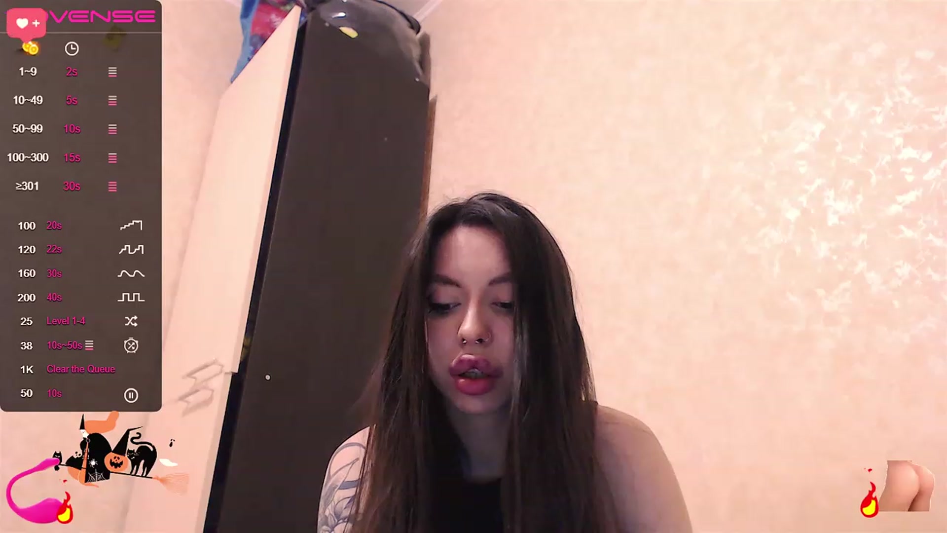 Gallery image thumbnail from DeepGazee's myfreecams stream on, 06/18/2023, 21:10 image 7 of 20