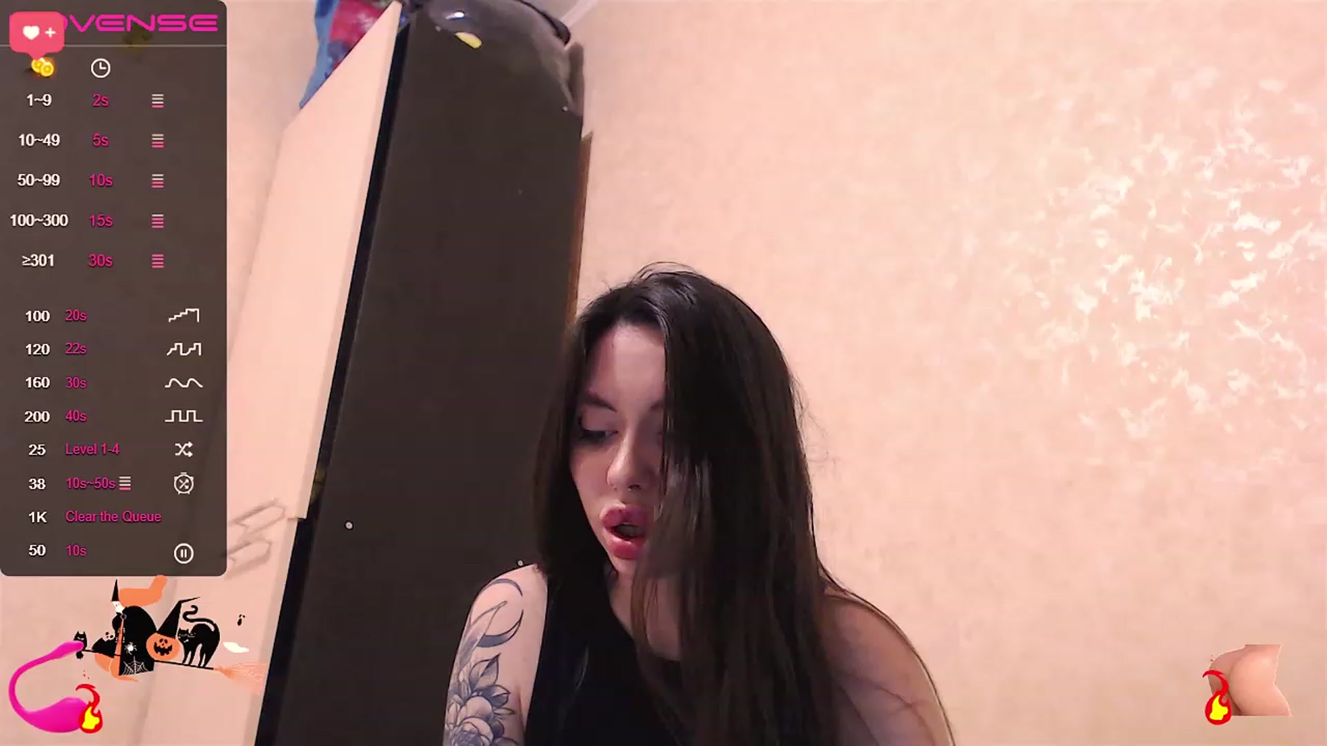 Gallery image thumbnail from DeepGazee's myfreecams stream on, 06/18/2023, 21:10 image 17 of 20