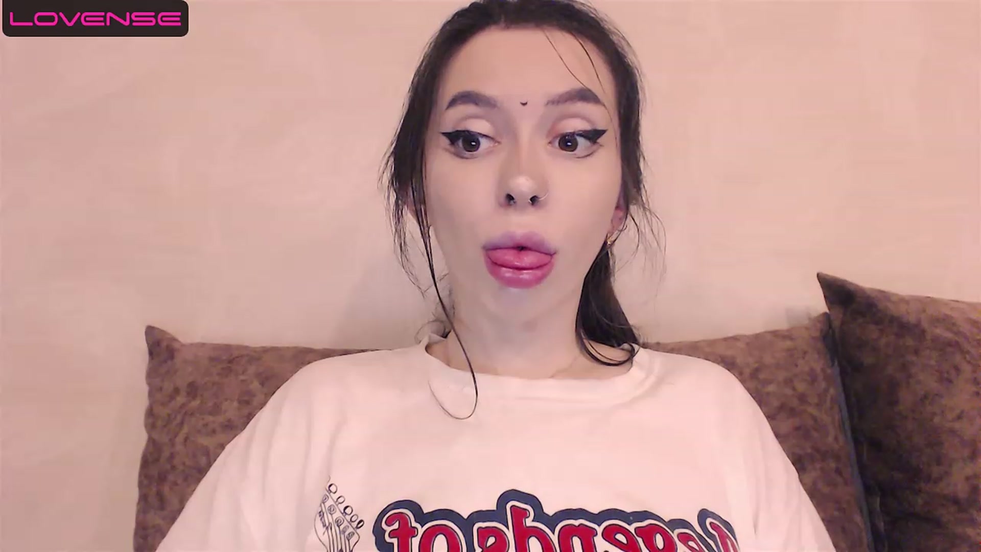 Gallery image thumbnail from DeepGazee's myfreecams stream on, 08/06/2023, 18:59 image 14 of 20