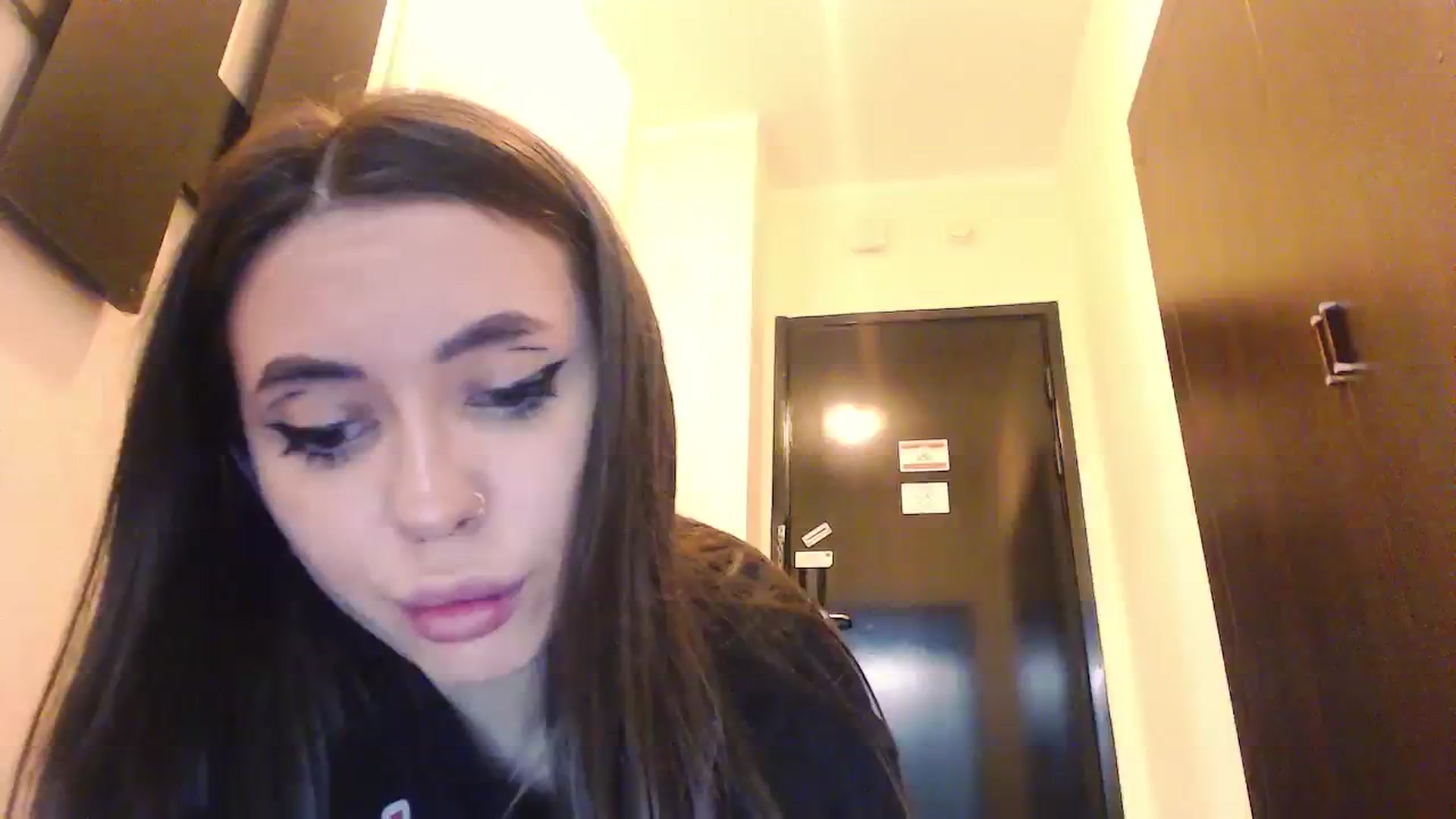Gallery image thumbnail from DeepGazee's myfreecams stream on, 09/26/2023, 19:52 image 3 of 20