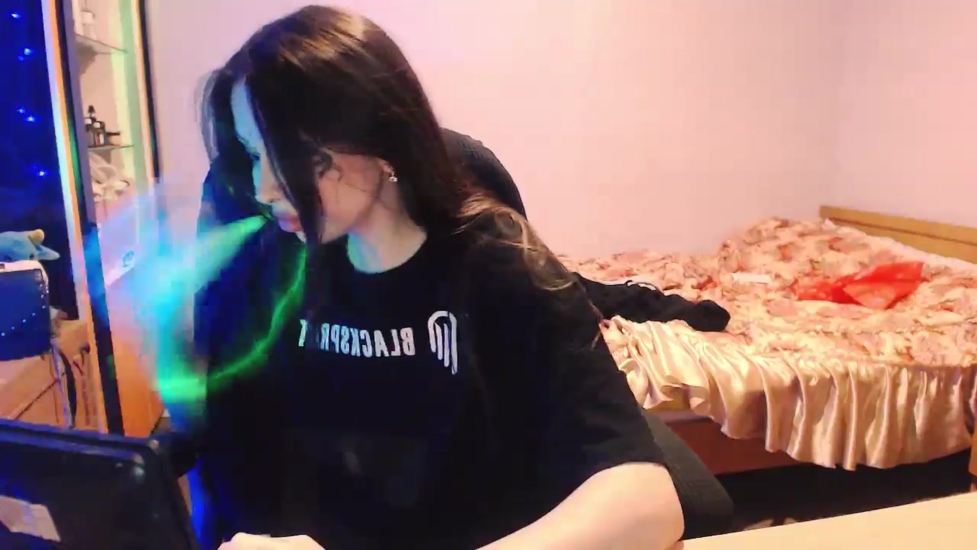 Gallery image thumbnail from DeepGazee's myfreecams stream on, 10/09/2023, 20:27 image 14 of 20