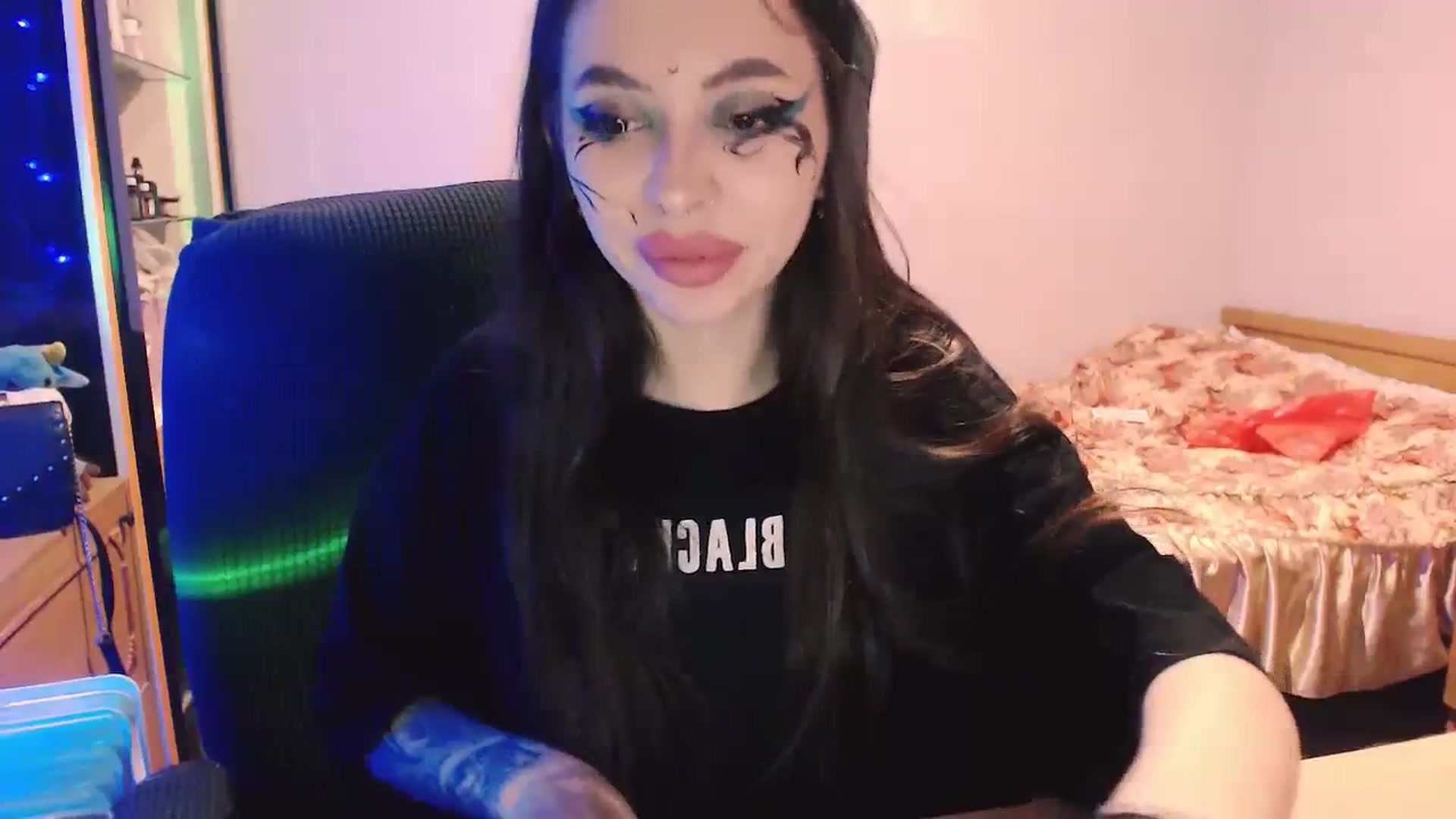 Gallery image thumbnail from DeepGazee's myfreecams stream on, 10/09/2023, 20:27 image 5 of 20