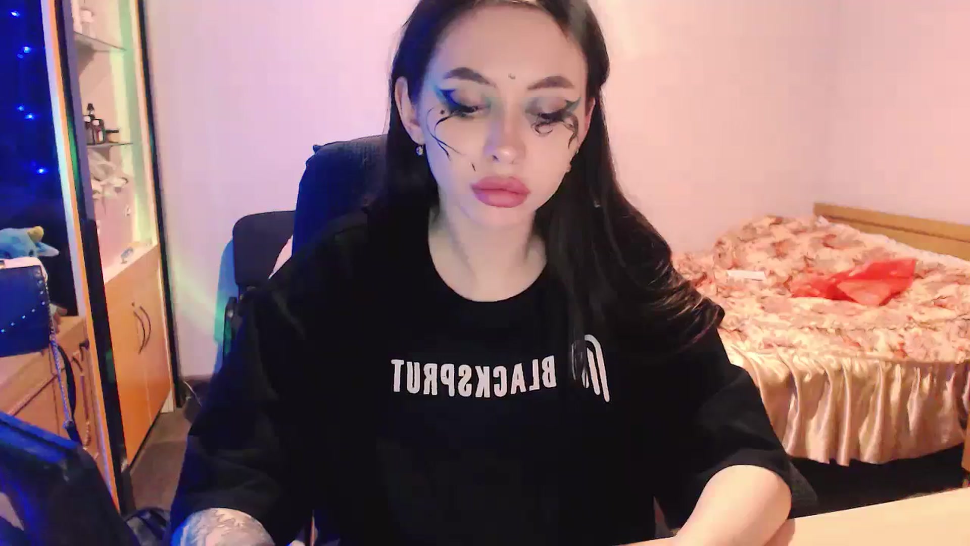 Gallery image thumbnail from DeepGazee's myfreecams stream on, 10/09/2023, 20:27 image 9 of 20