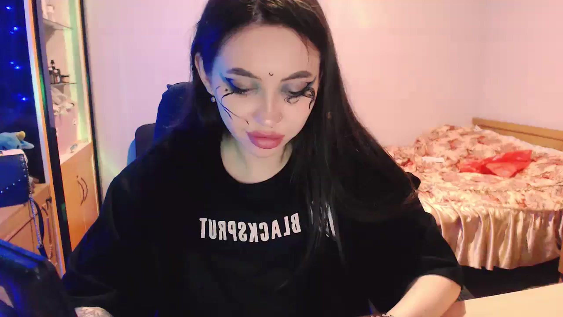 Gallery image thumbnail from DeepGazee's myfreecams stream on, 10/09/2023, 20:27 image 11 of 20