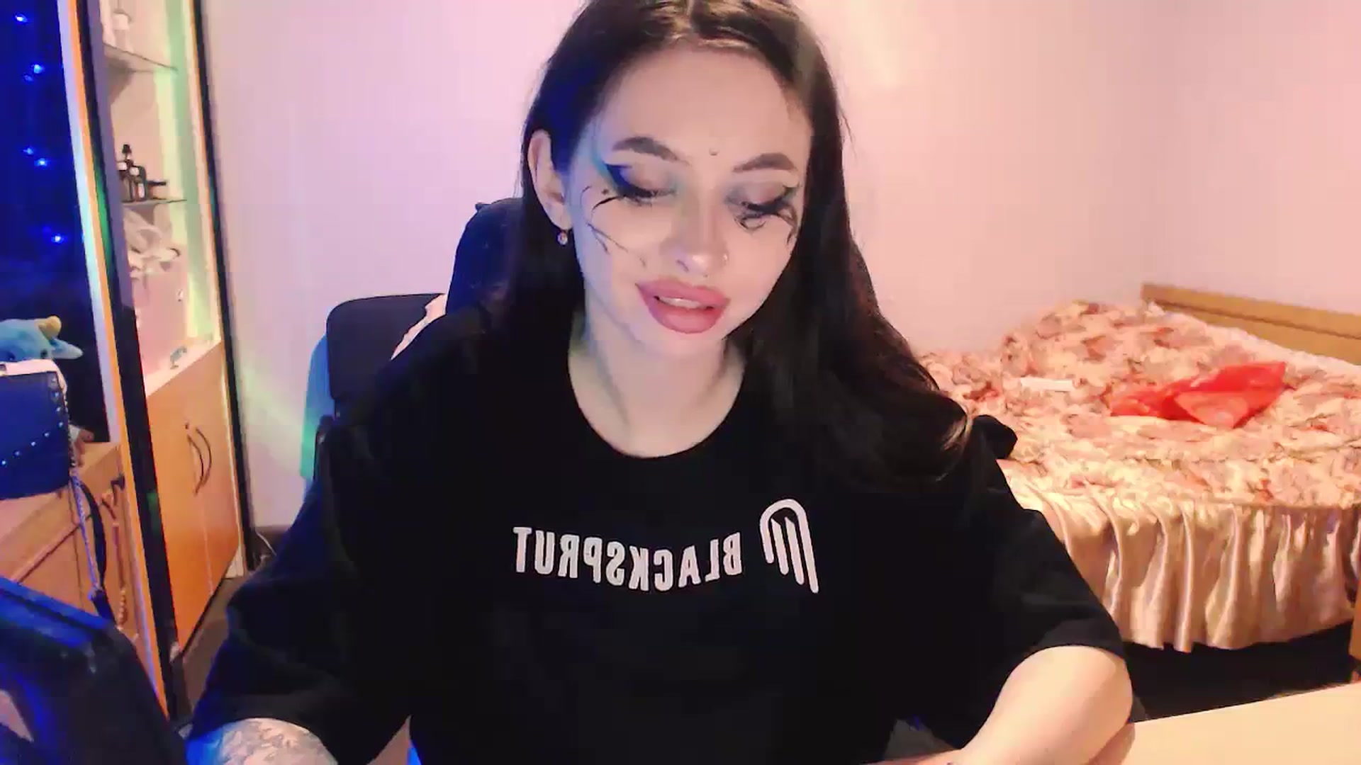 Gallery image thumbnail from DeepGazee's myfreecams stream on, 10/09/2023, 20:27 image 8 of 20