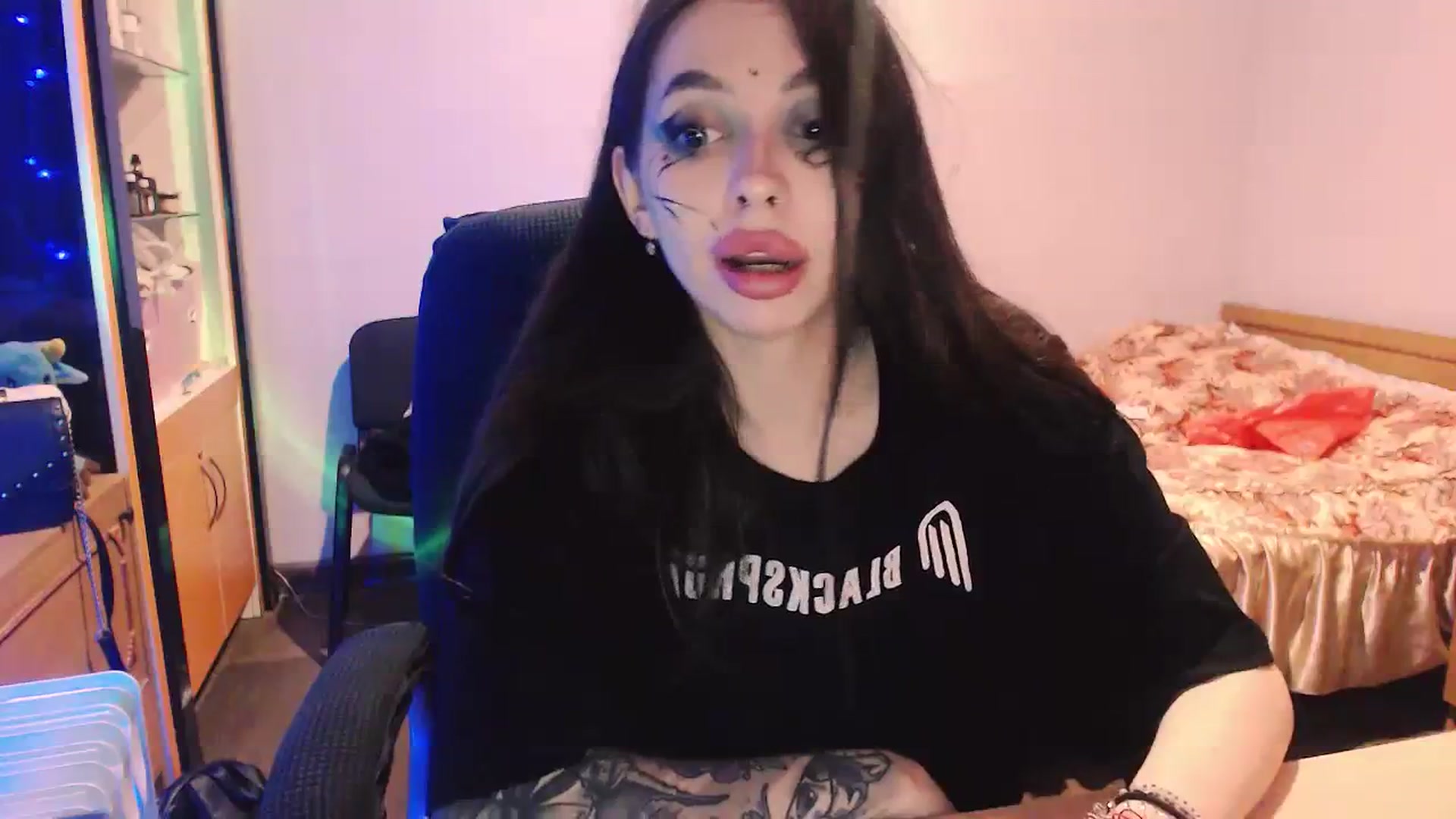 Gallery image thumbnail from DeepGazee's myfreecams stream on, 10/09/2023, 20:27 image 7 of 20