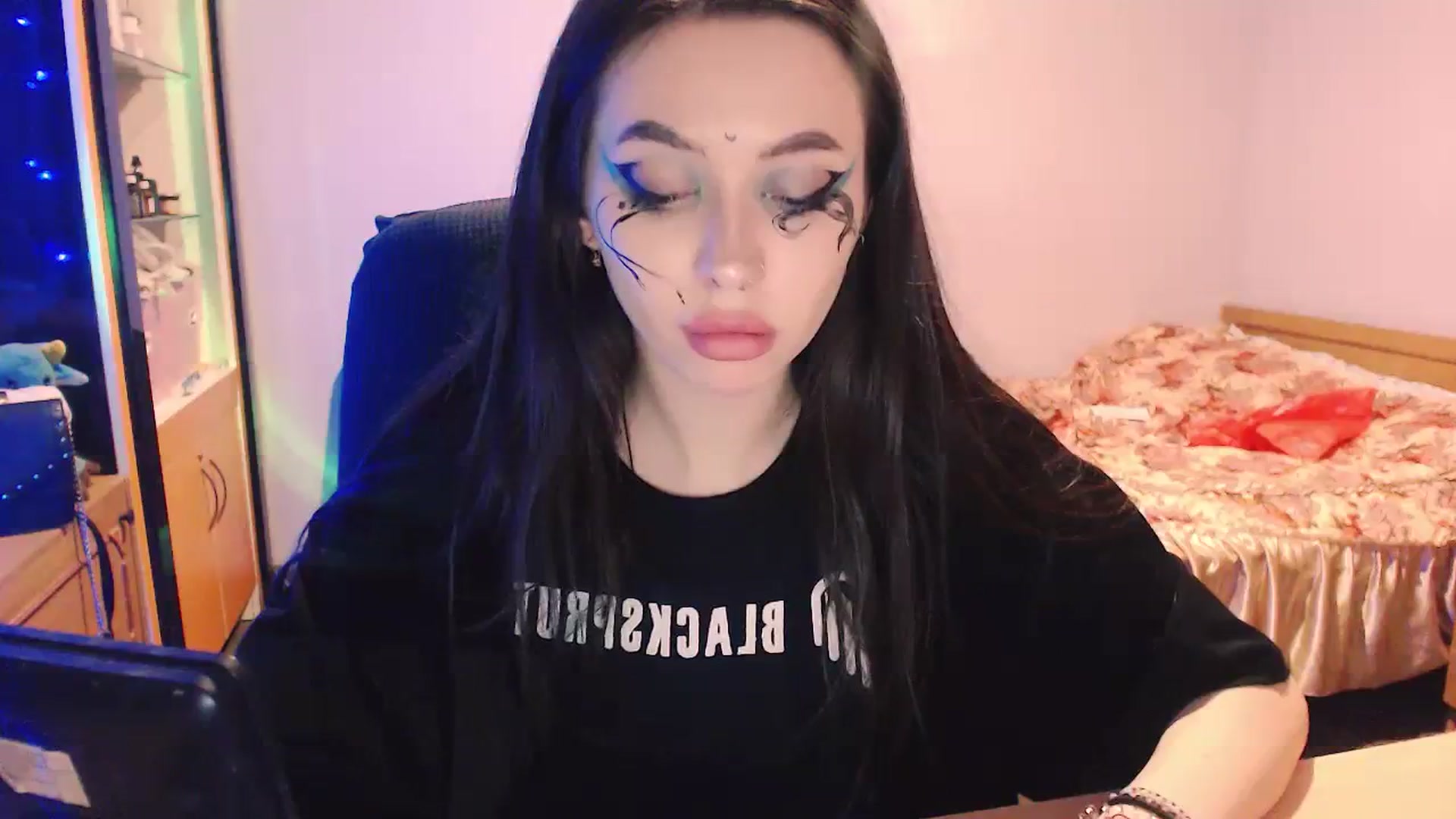 Gallery image thumbnail from DeepGazee's myfreecams stream on, 10/09/2023, 20:27 image 18 of 20