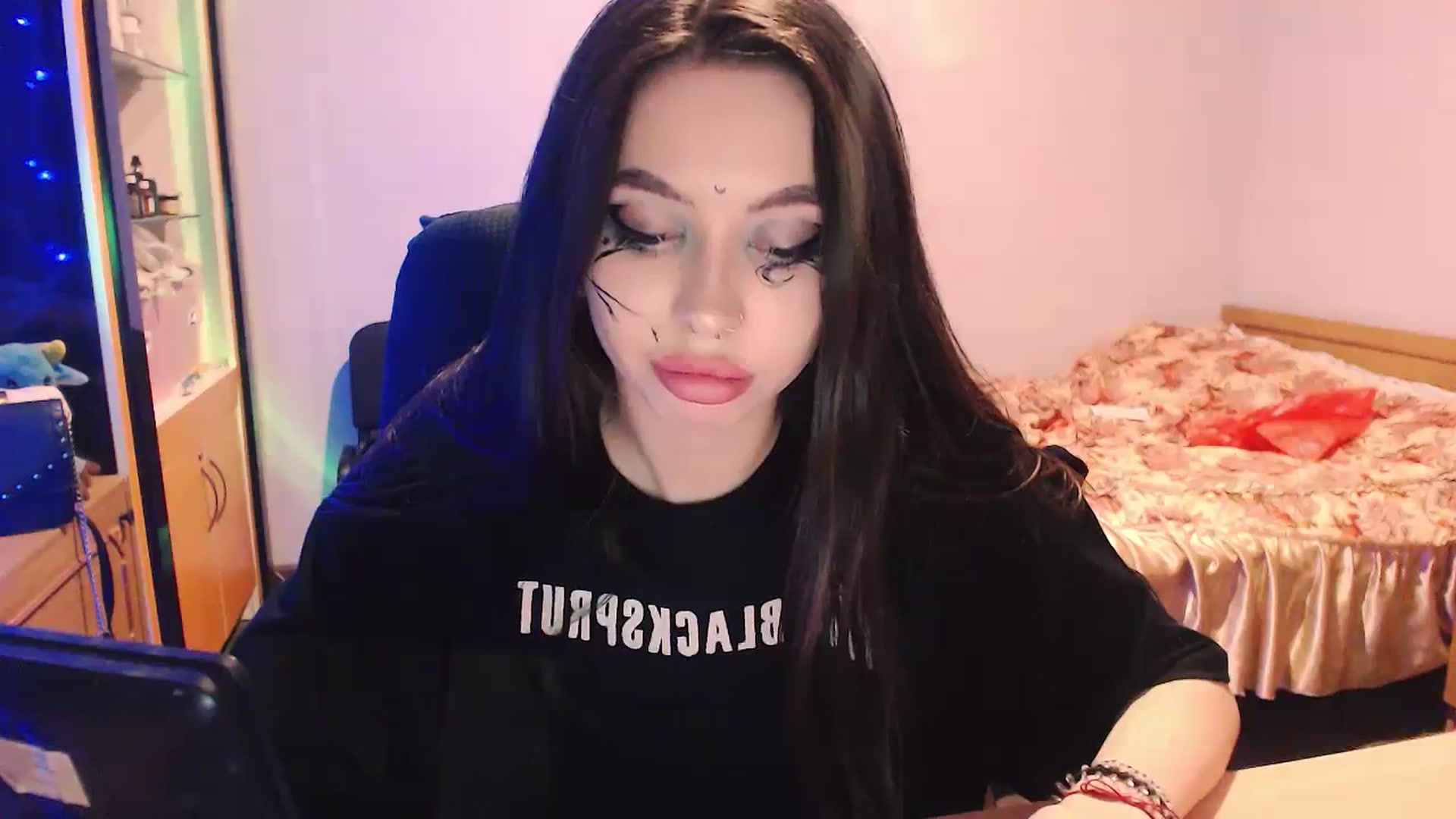 Gallery image thumbnail from DeepGazee's myfreecams stream on, 10/09/2023, 20:27 image 15 of 20