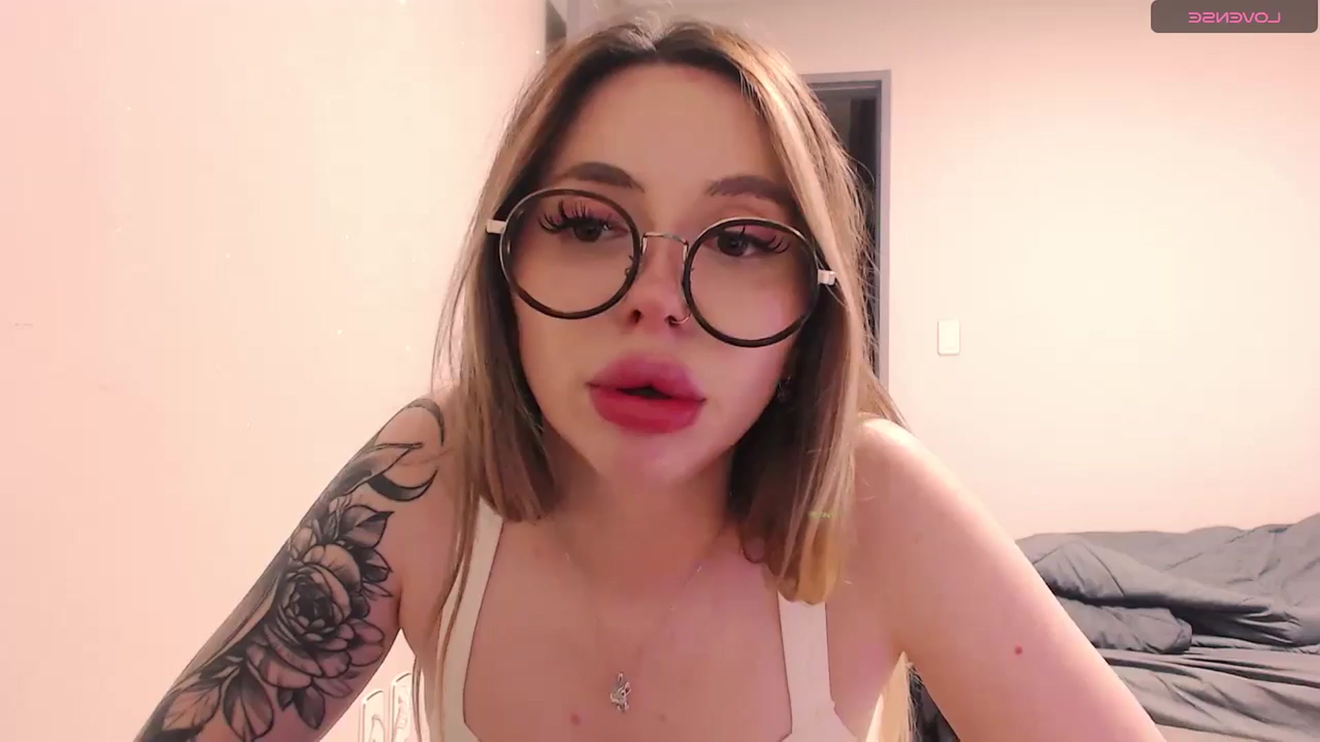 Gallery image thumbnail from DeepGazee's myfreecams stream on, 08/11/2024, 14:03 image 4 of 20