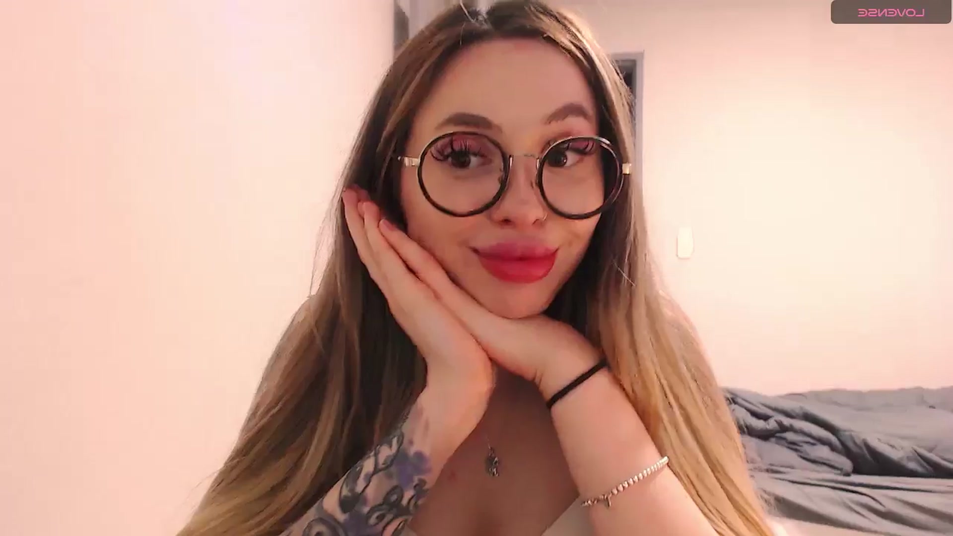 Gallery image thumbnail from DeepGazee's myfreecams stream on, 08/11/2024, 14:03 image 15 of 20