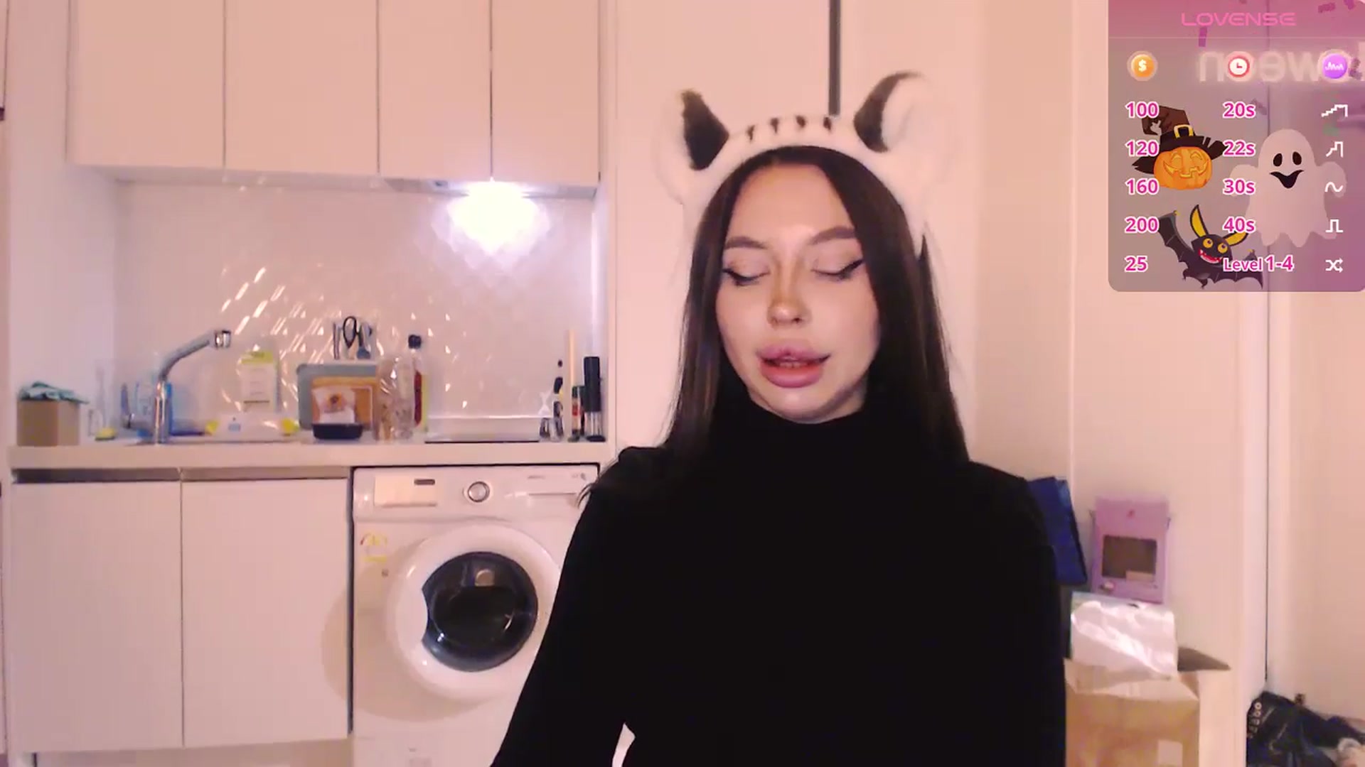 Gallery image thumbnail from DeepGazee's myfreecams stream on, 10/24/2024, 16:24 image 13 of 20