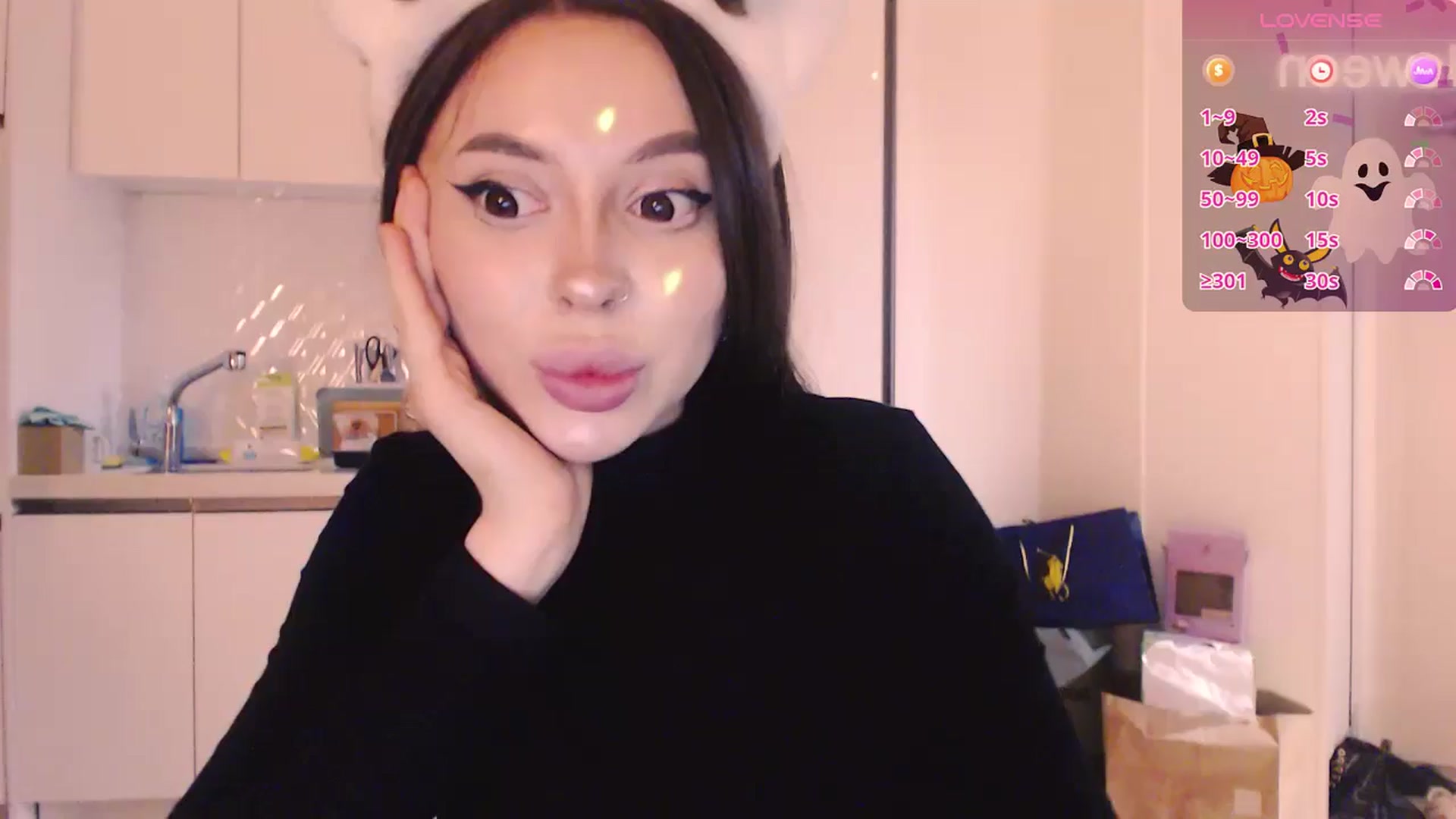 Gallery image thumbnail from DeepGazee's myfreecams stream on, 10/24/2024, 16:24 image 19 of 20