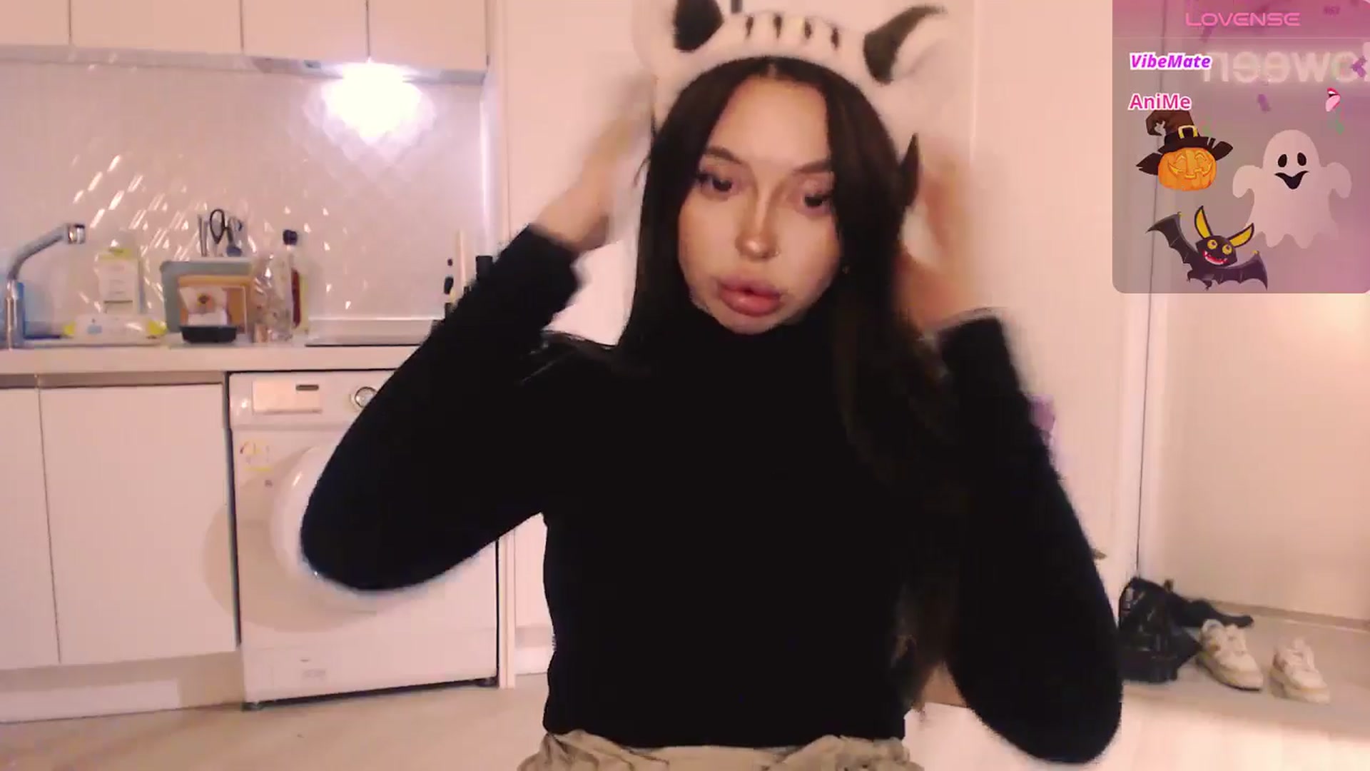 Gallery image thumbnail from DeepGazee's myfreecams stream on, 10/24/2024, 16:24 image 9 of 20