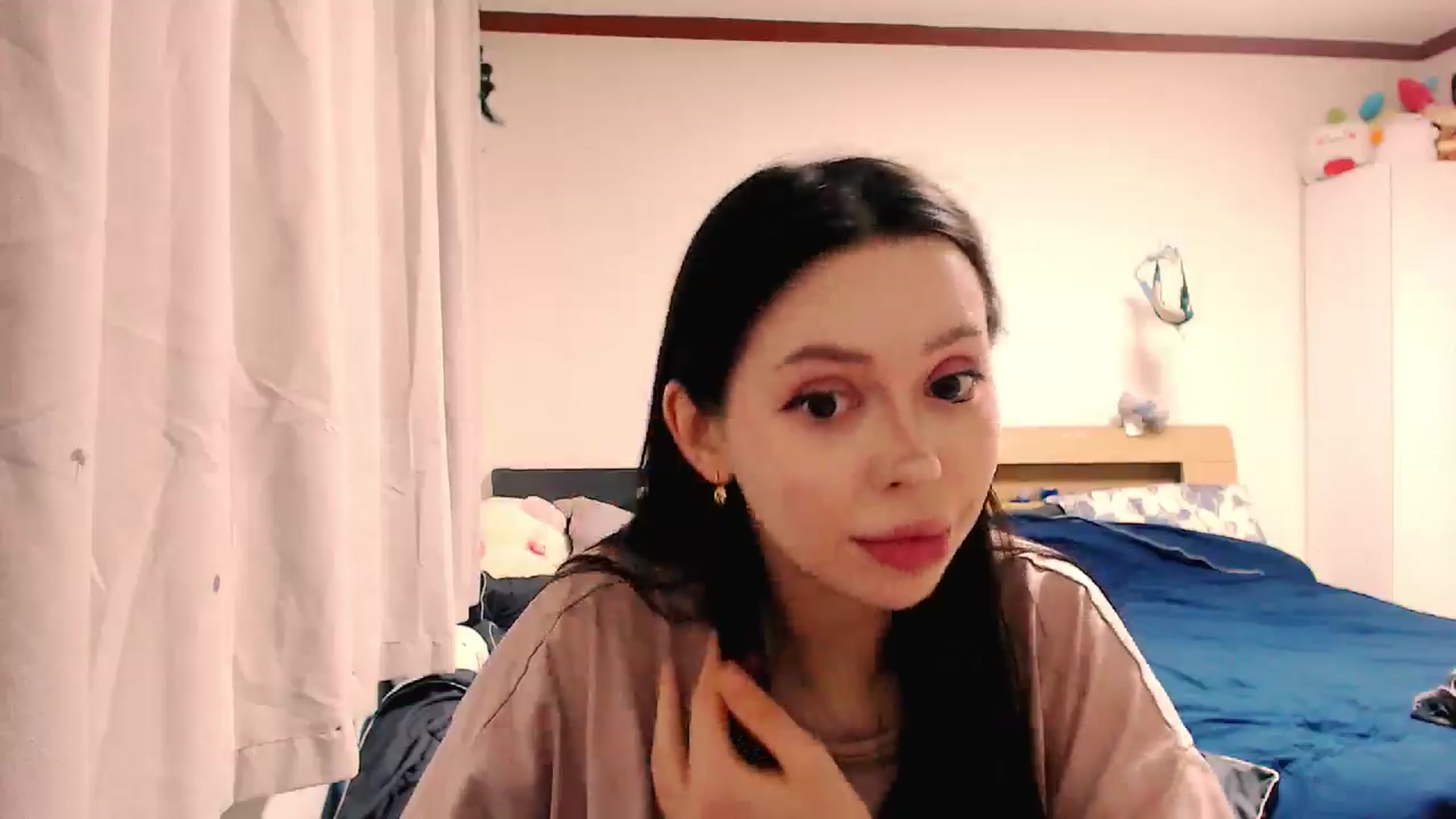 Gallery image thumbnail from DeepGazee's myfreecams stream on, 04/30/2026, 12:23 image 13 of 20