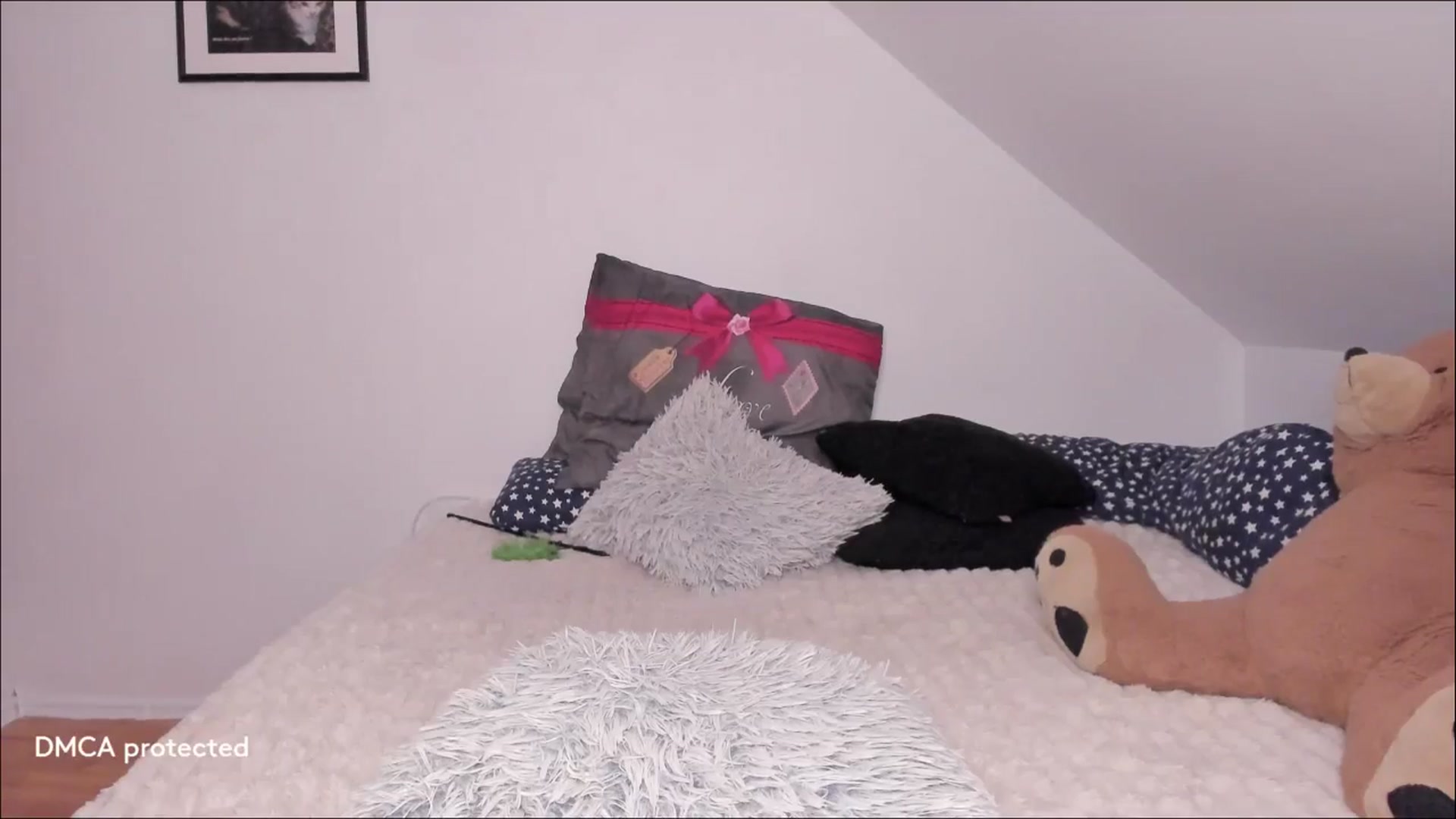 Gallery image thumbnail from Deessert's myfreecams stream on, 11/11/2025, 04:00 image 7 of 20