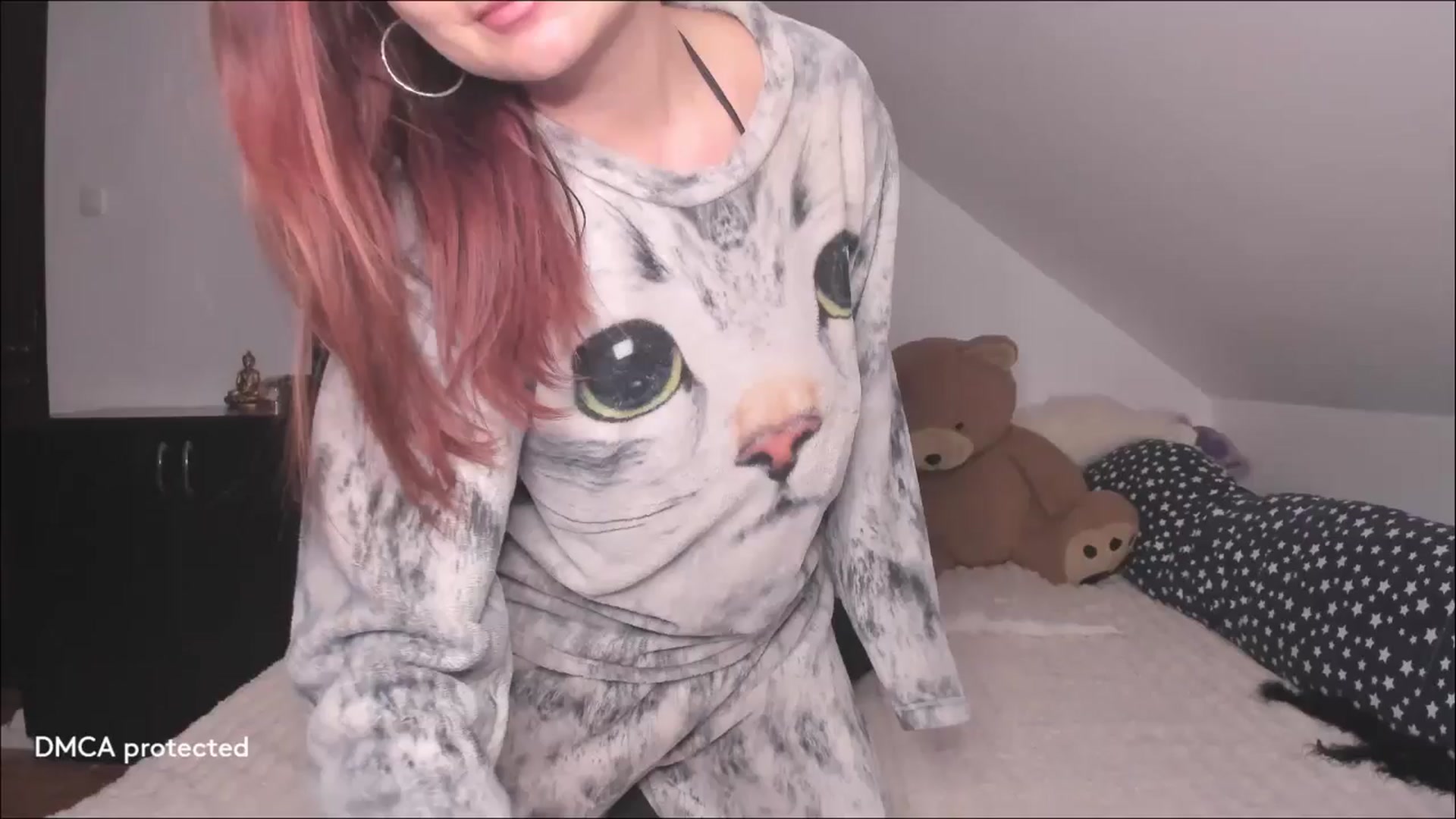 Gallery image thumbnail from Deessert's myfreecams stream on, 01/12/2026, 04:50 image 15 of 20